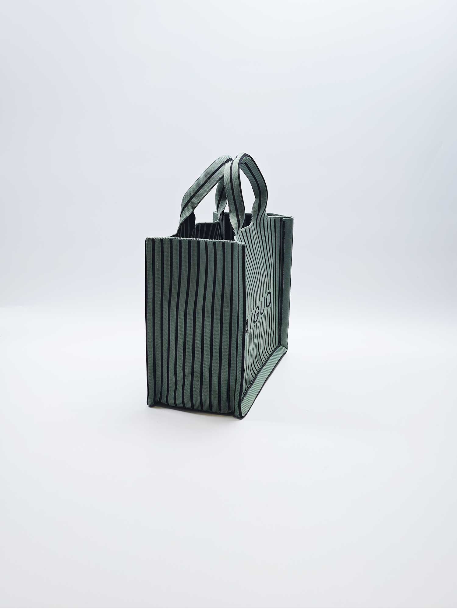 Retro geometric stripe tote bag