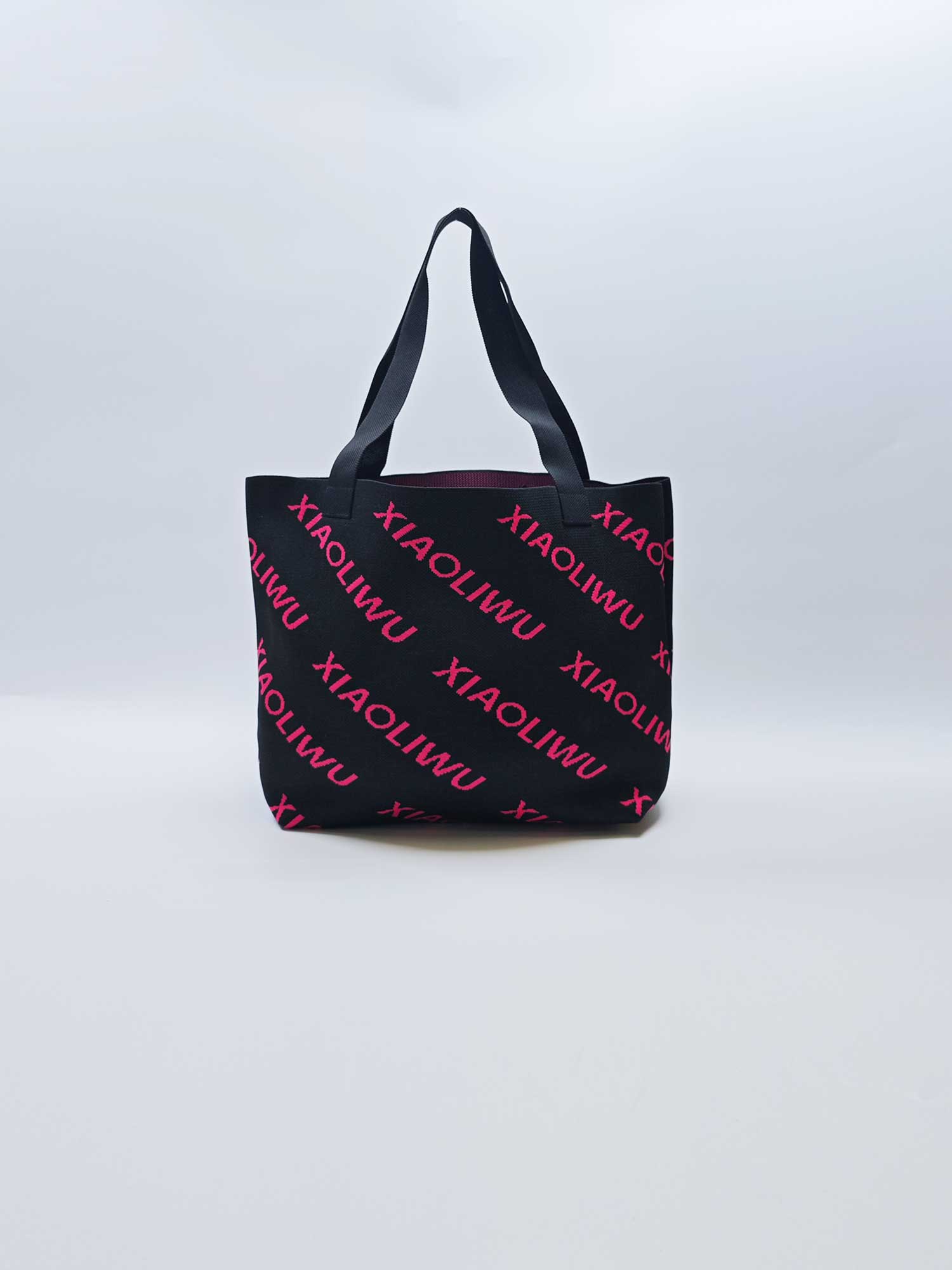 Simple knitted tote bag