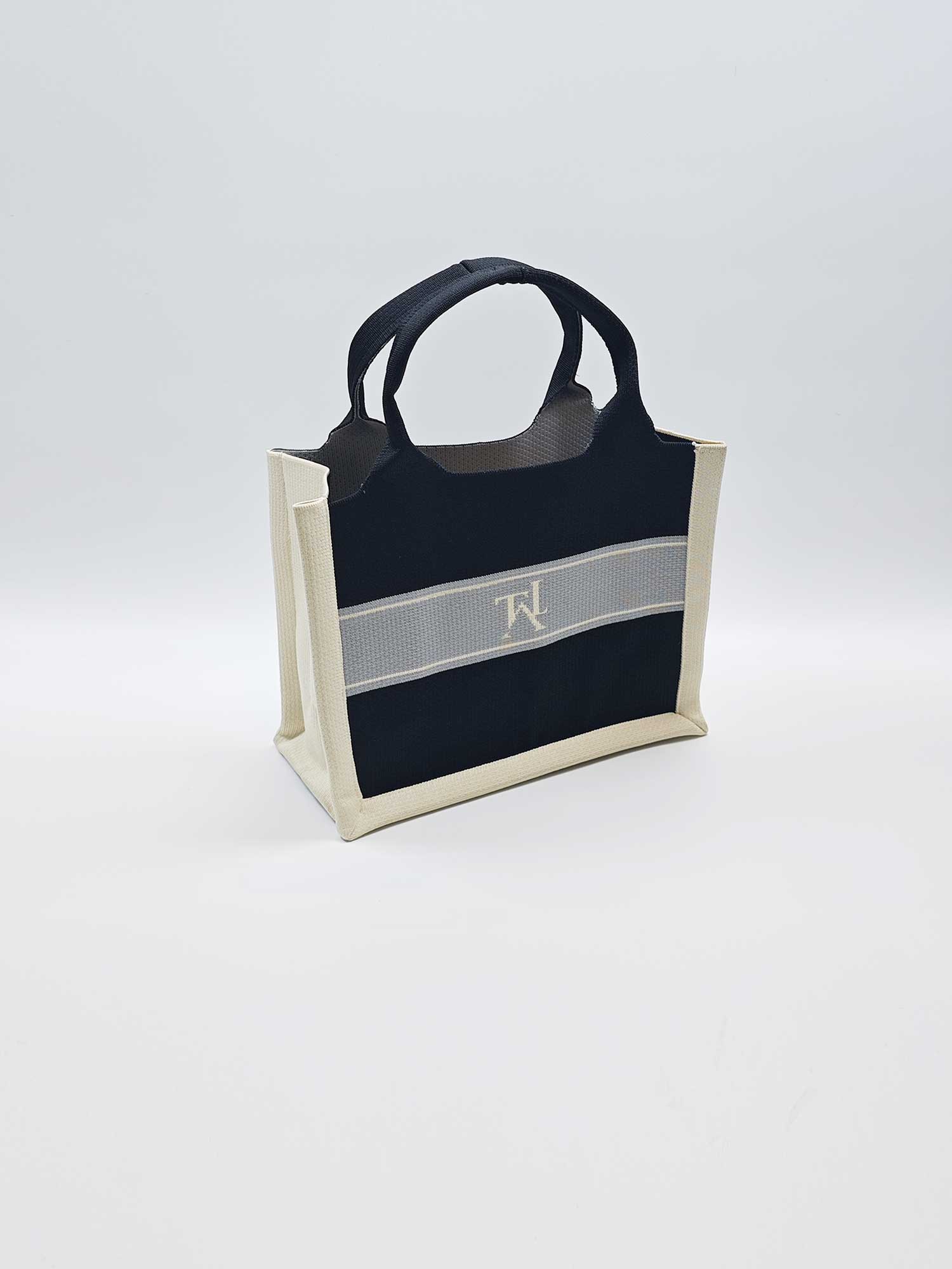 Minimalist thickened letter knitted single shoulder tote bag