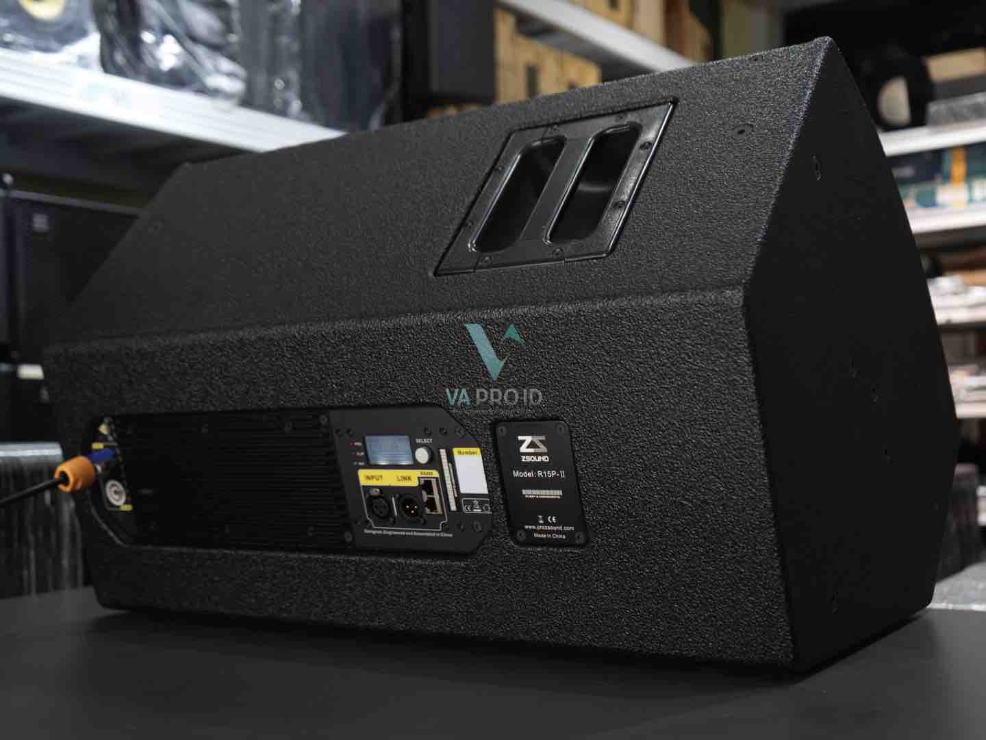 Speaker Point Source Zsound R15P II Aktif