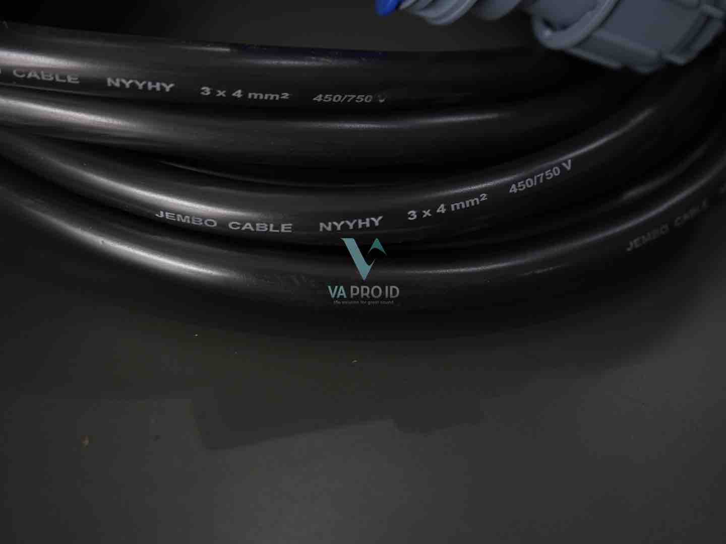 Kabel listrik jembo 3x 4mm