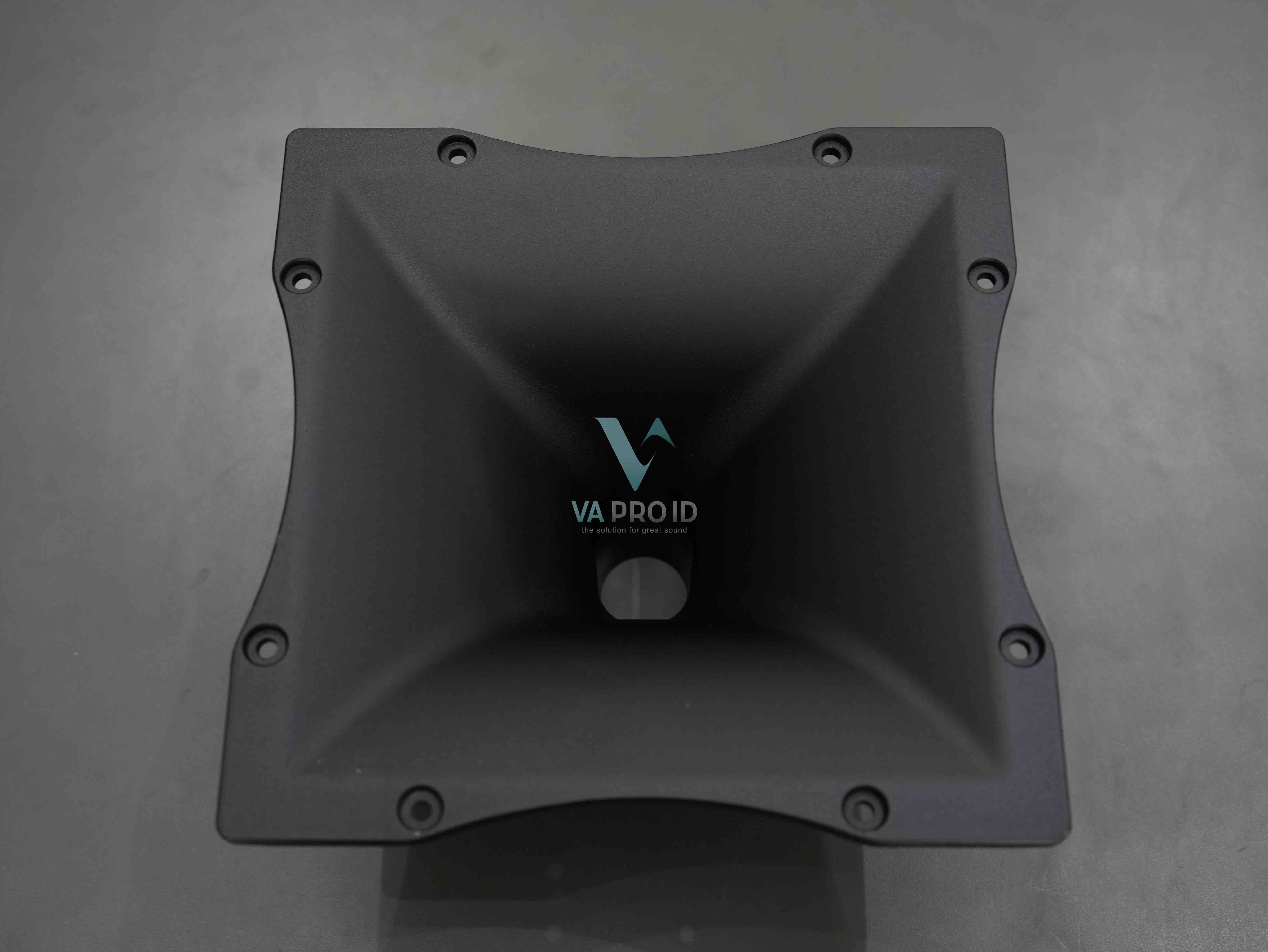 speaker horn almunium 25 x25 cm