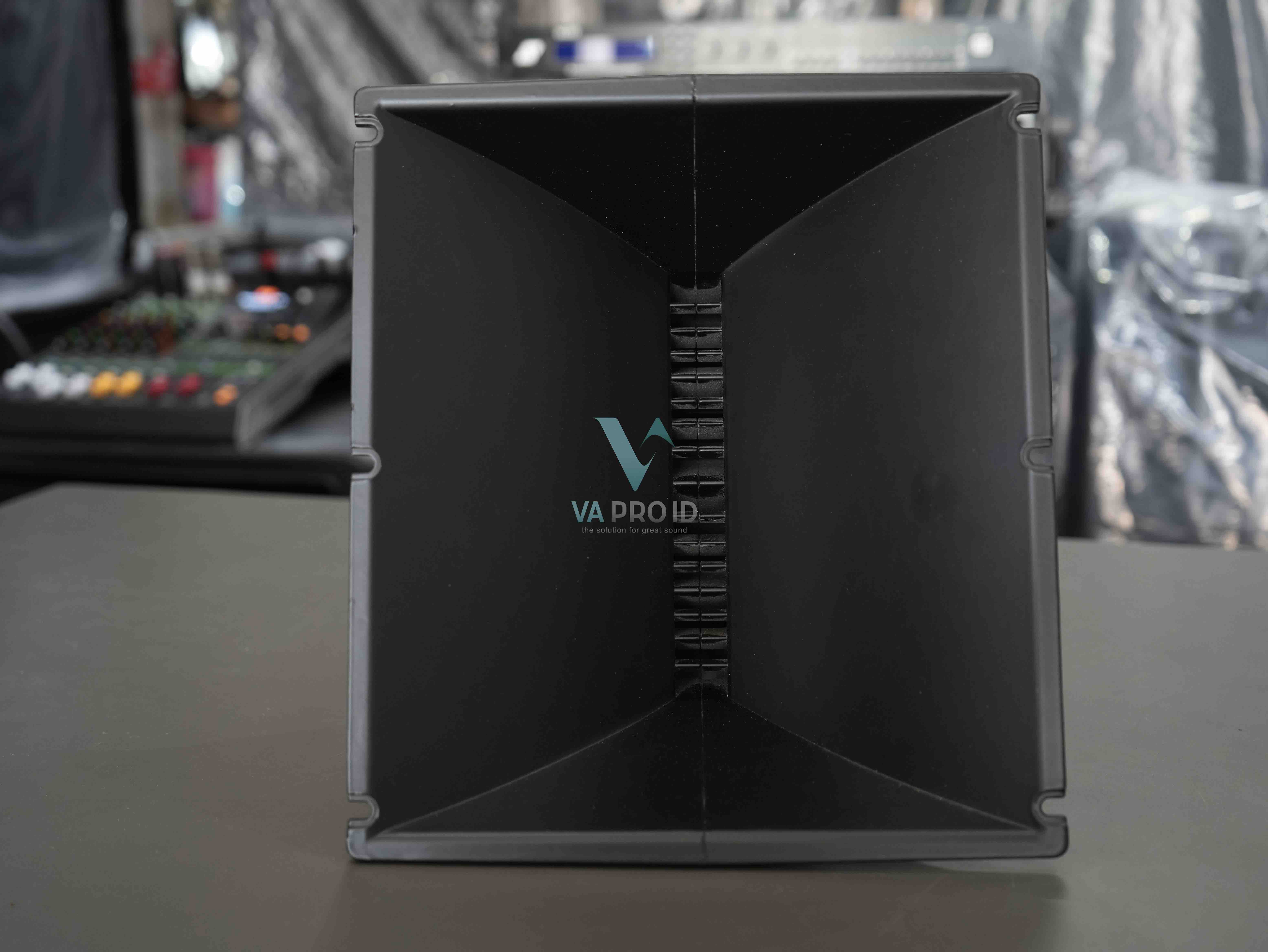 Horn almunium line array 1.4 inch