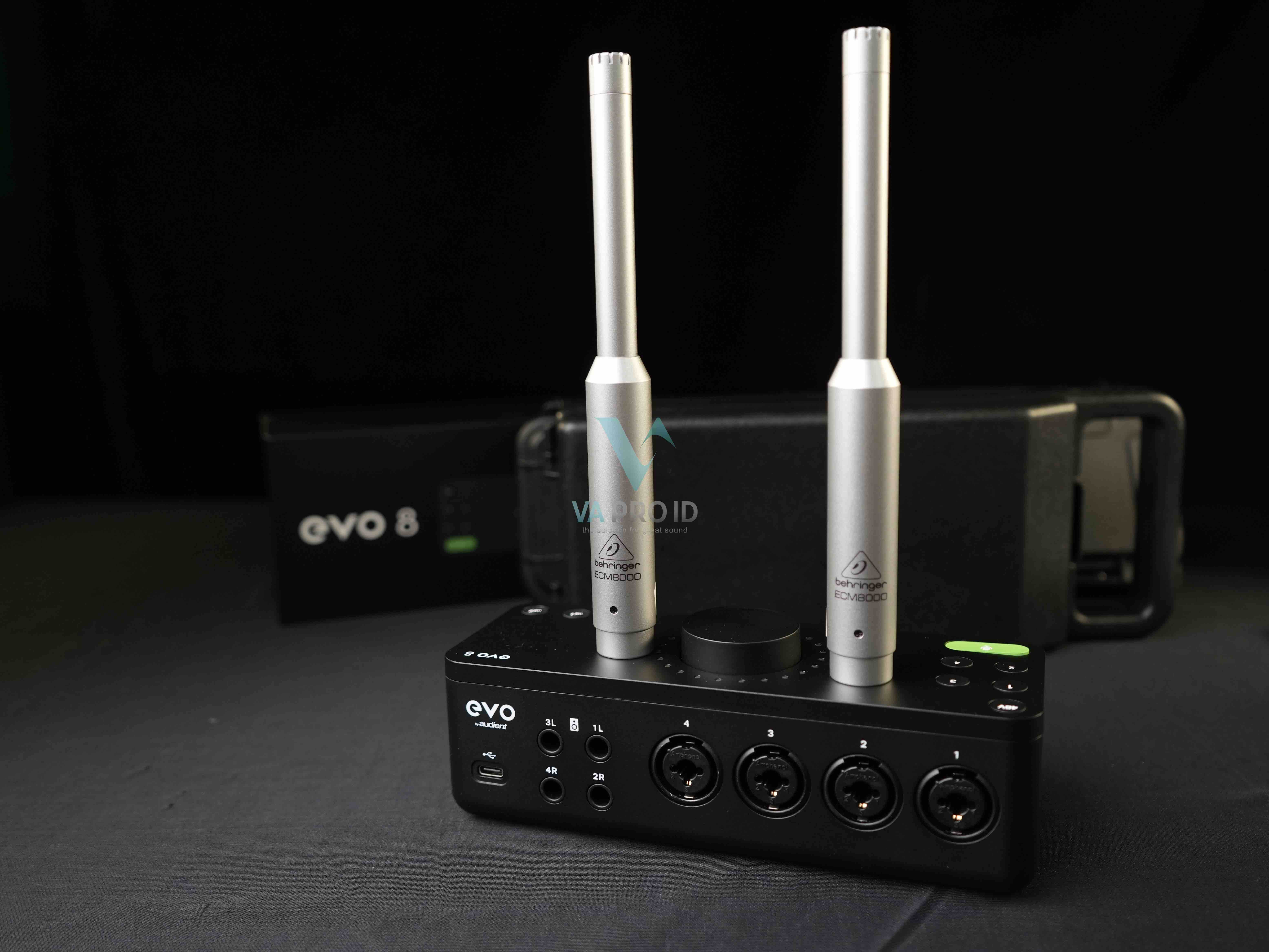 RTA Measurement audient evo8 mic behringer ecm8000