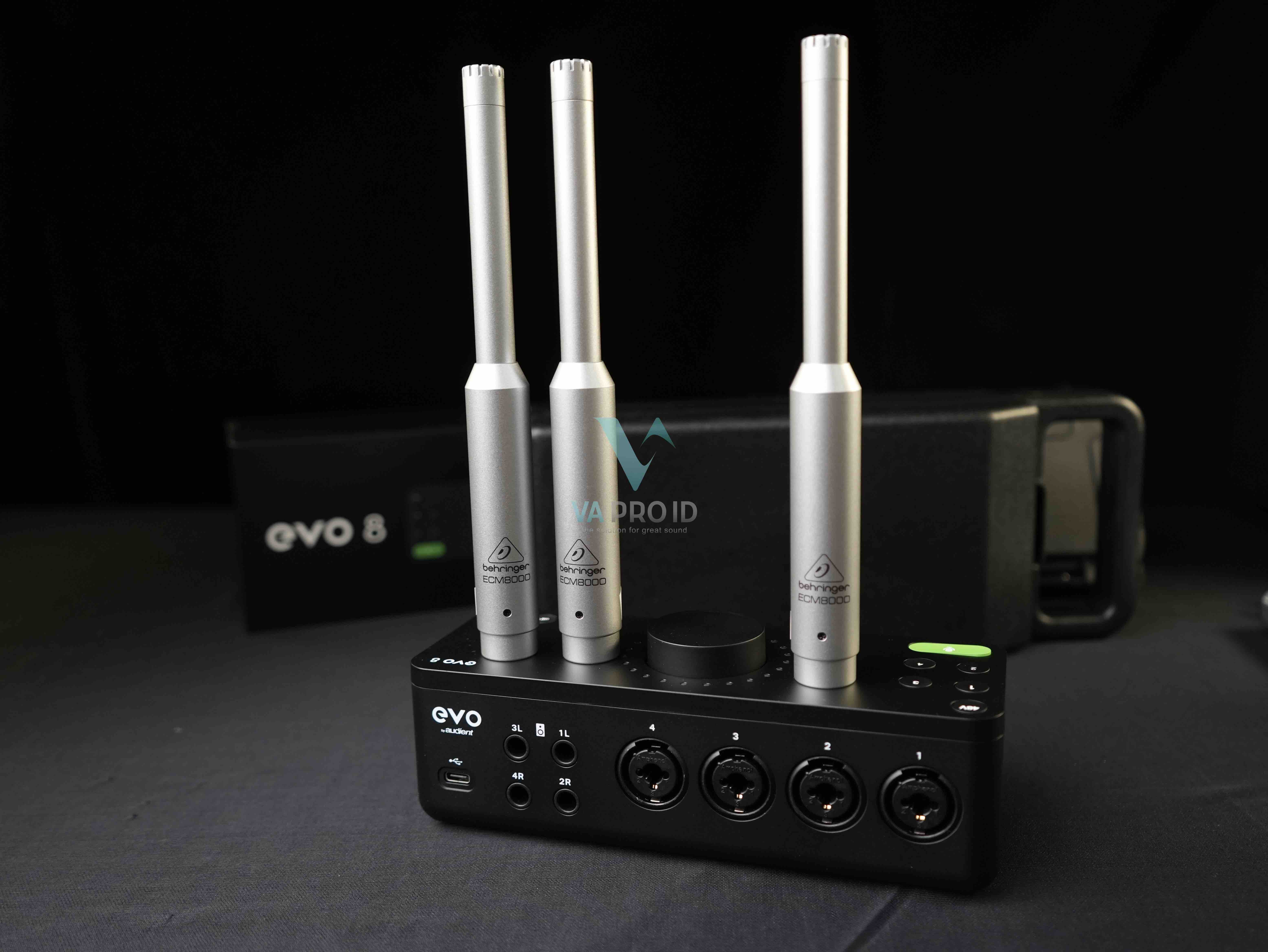 RTA Measurement audient evo8 mic behringer ecm8000