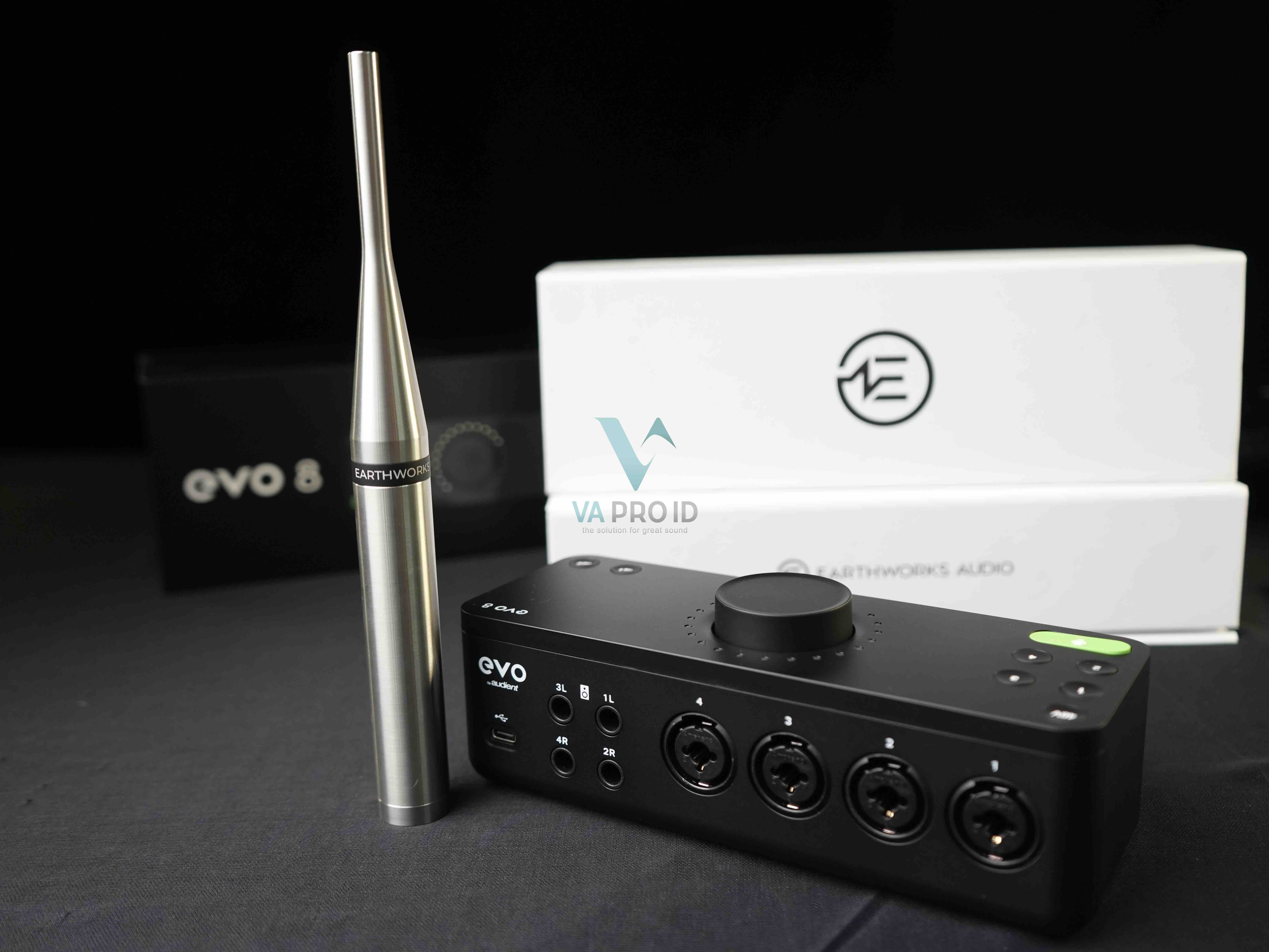 RTA Measurement audient evo8 mic Earthworks m30