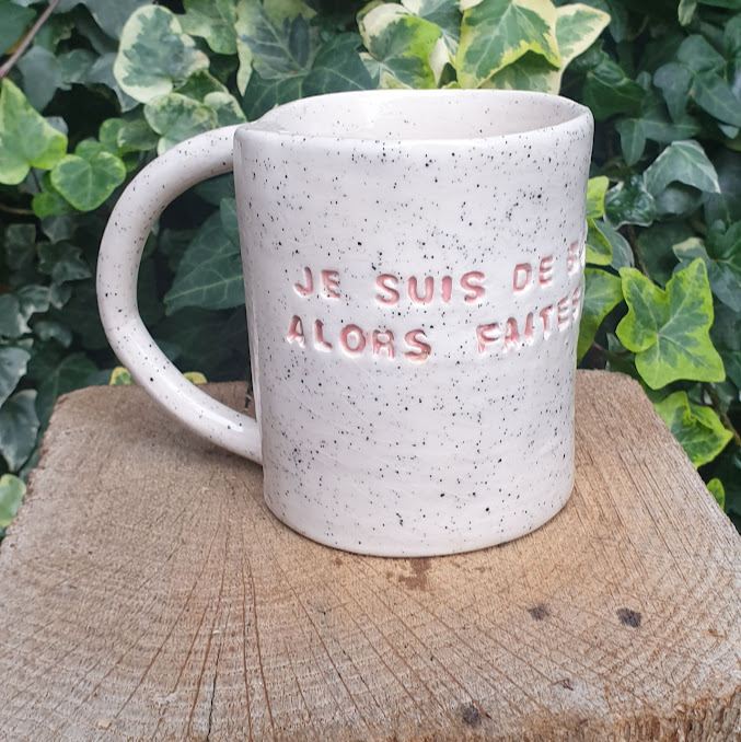 Tasse à message " Je suis de bonne humeur alors faites pas chier ! "