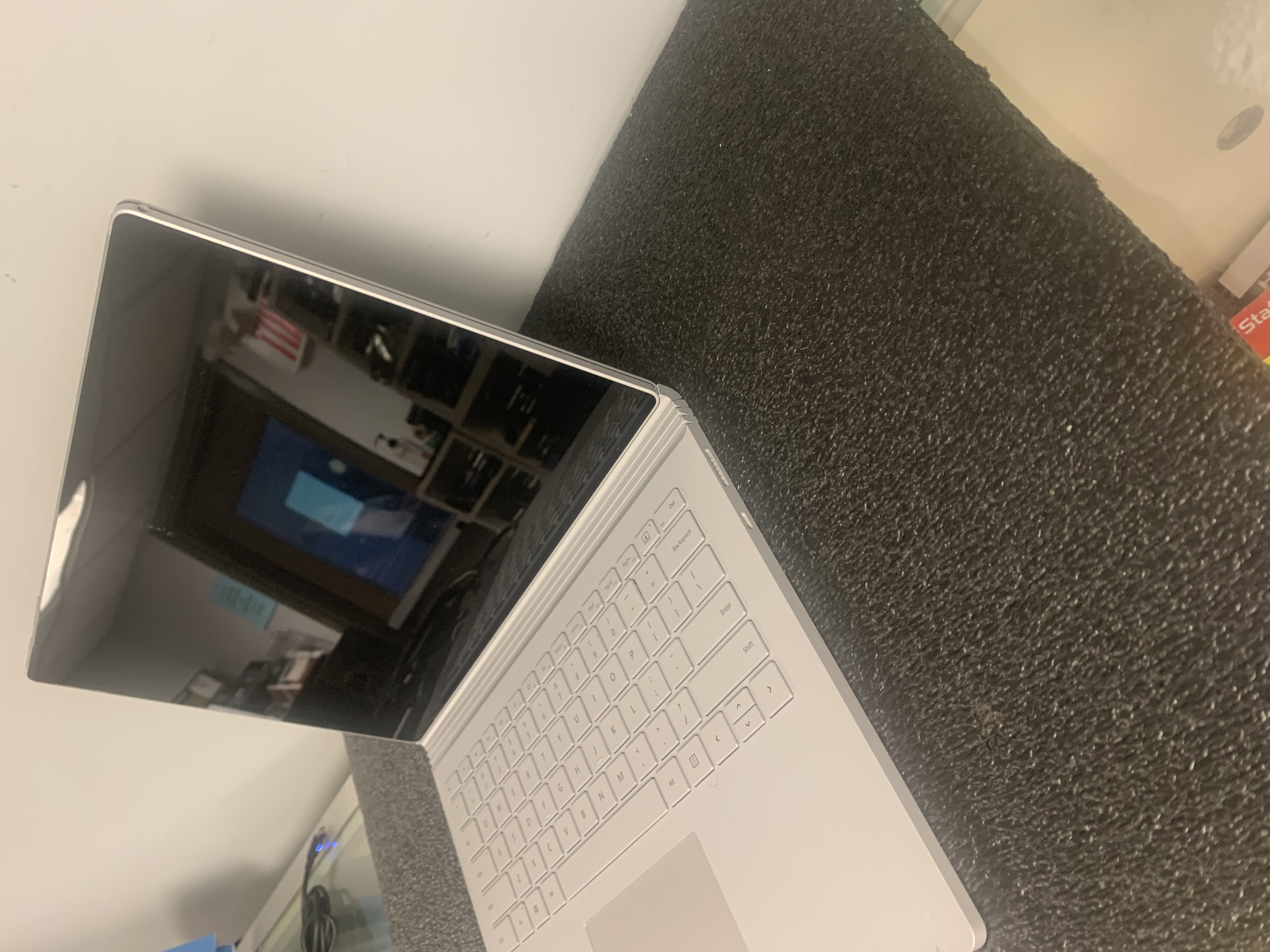 Microsoft Surface Book 2 13" Touch, Core i7 8th Gen, 16 GB, 512 GB SSD, Legit Windows 11 Pro