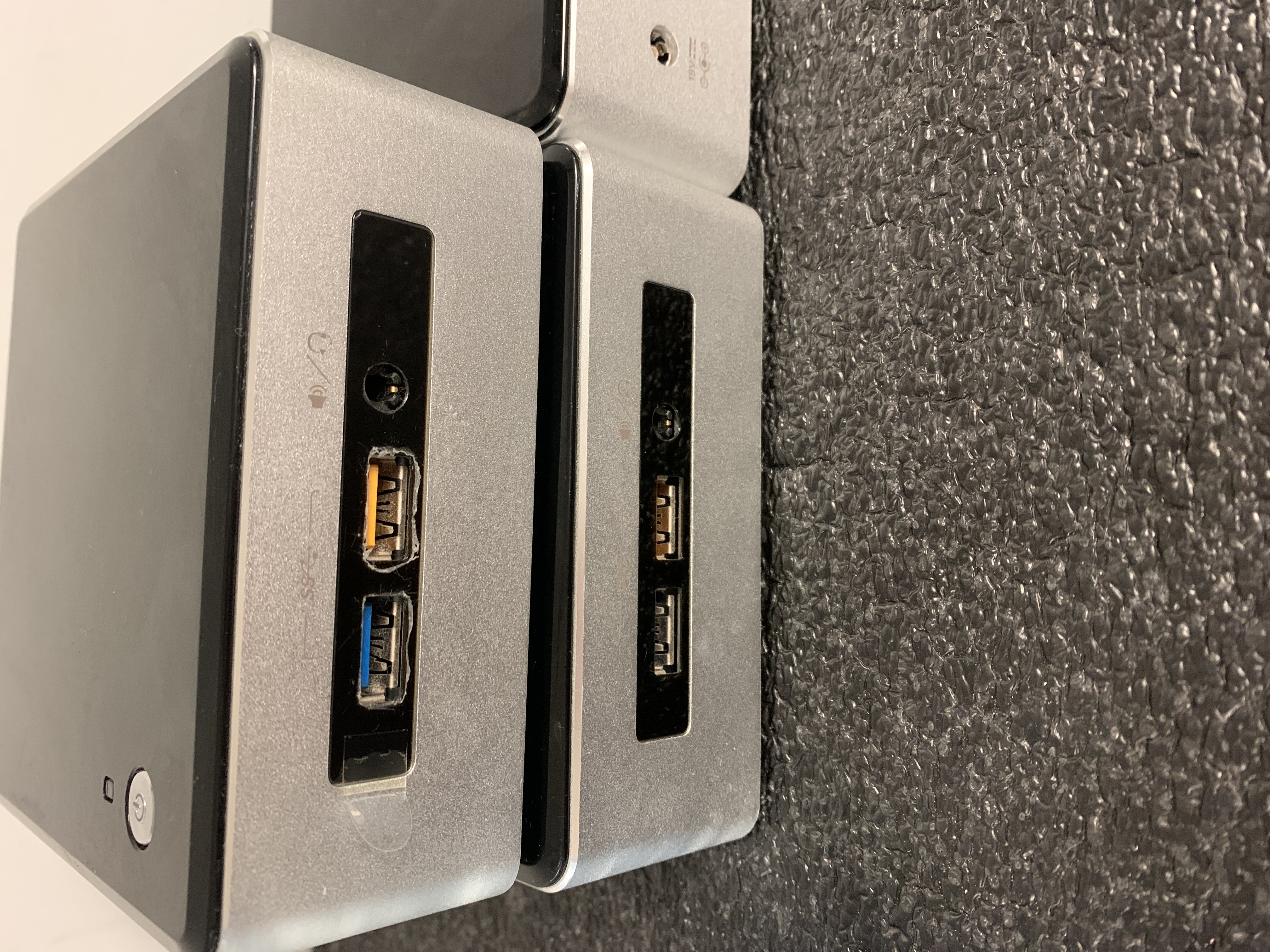 Intel NUC Tiny PC w/ i7-5th/16G RAM/512G SSD/ Windows 11 Pro + Bonus