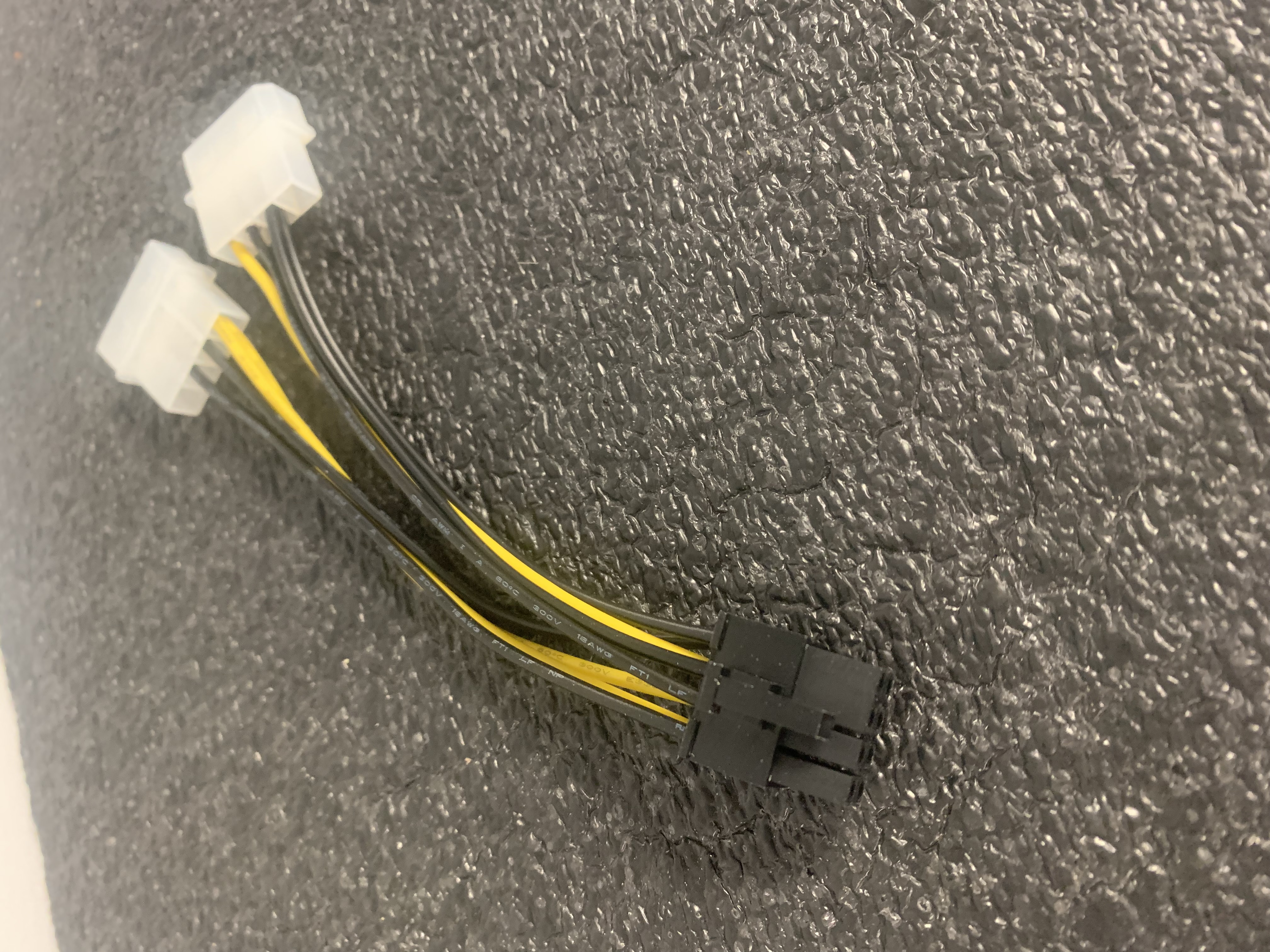 Dual Molex to 8 Pin PCIE Adapter 