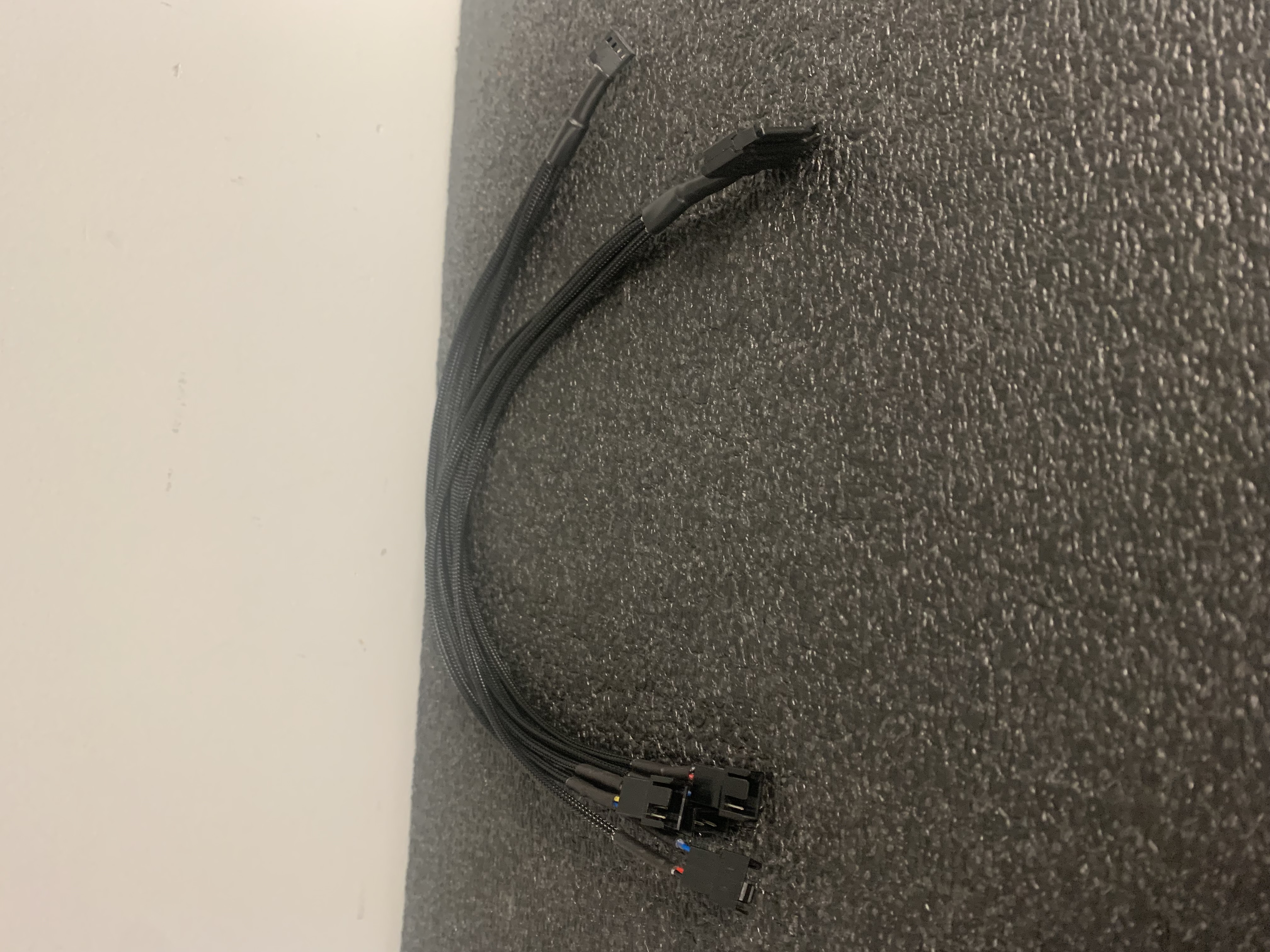 SATA to 3 Pin 4 Pin PWM Fan Adapter Splitter Hub Braided Sleeved Cable for 12V Desktop Computer Cooler Case Fans