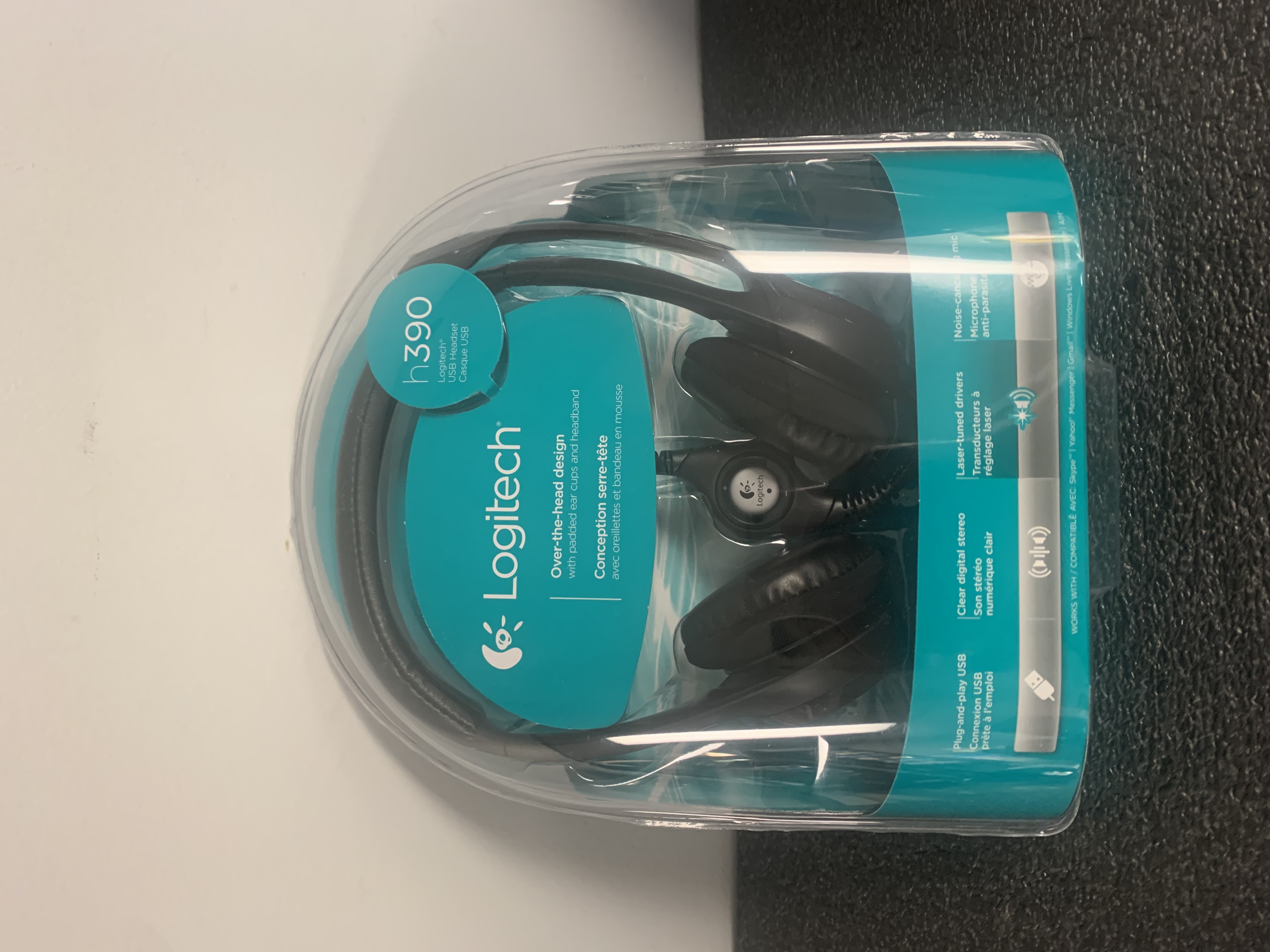 Logitech Headset H390 Wired Headset with Mic for PC/Laptop, Stereo Headphones with Noise Cancelling Microphone, USB, in-Line Controls