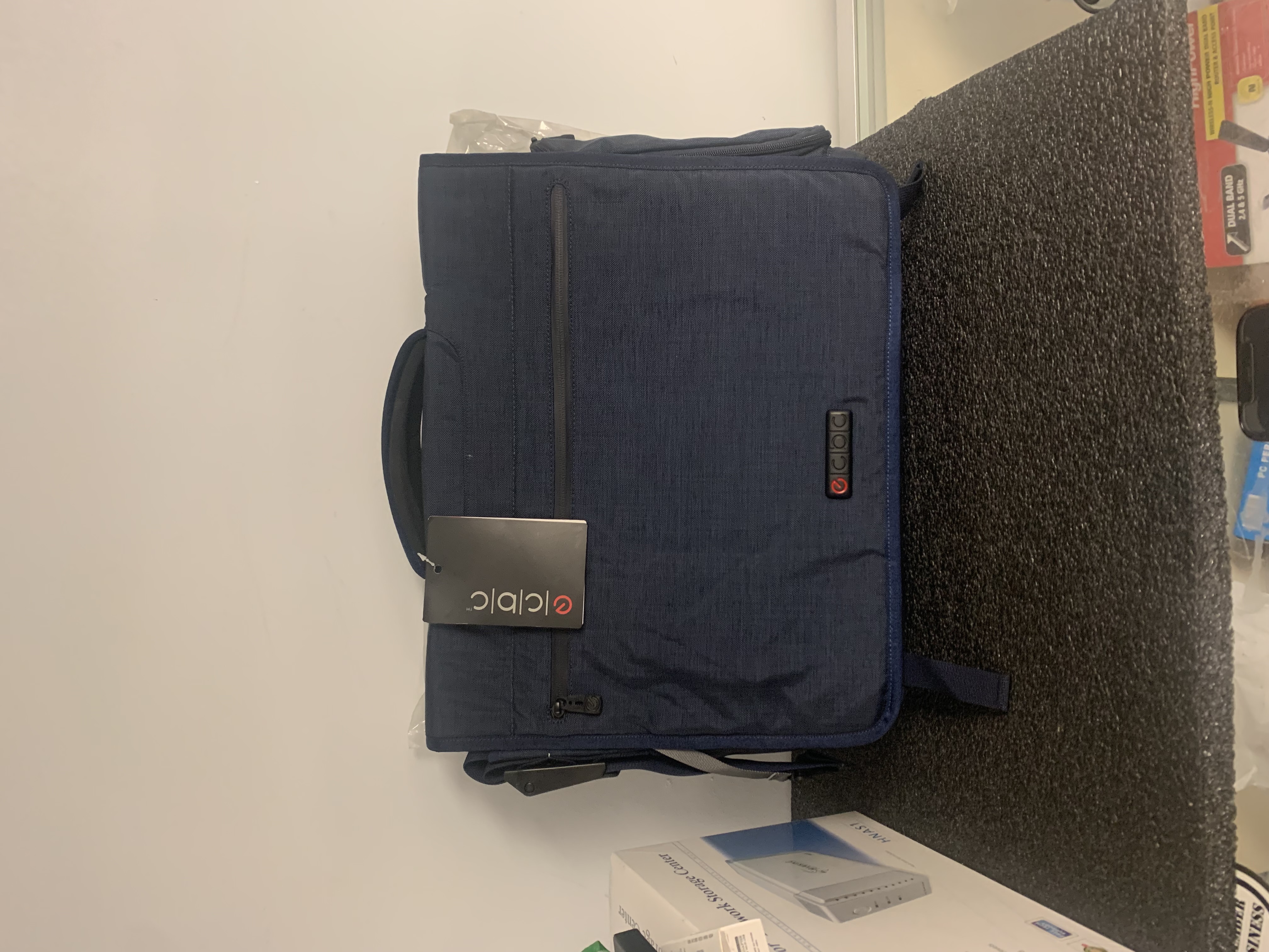 New High Quality Laptop Bag - 14.1" 