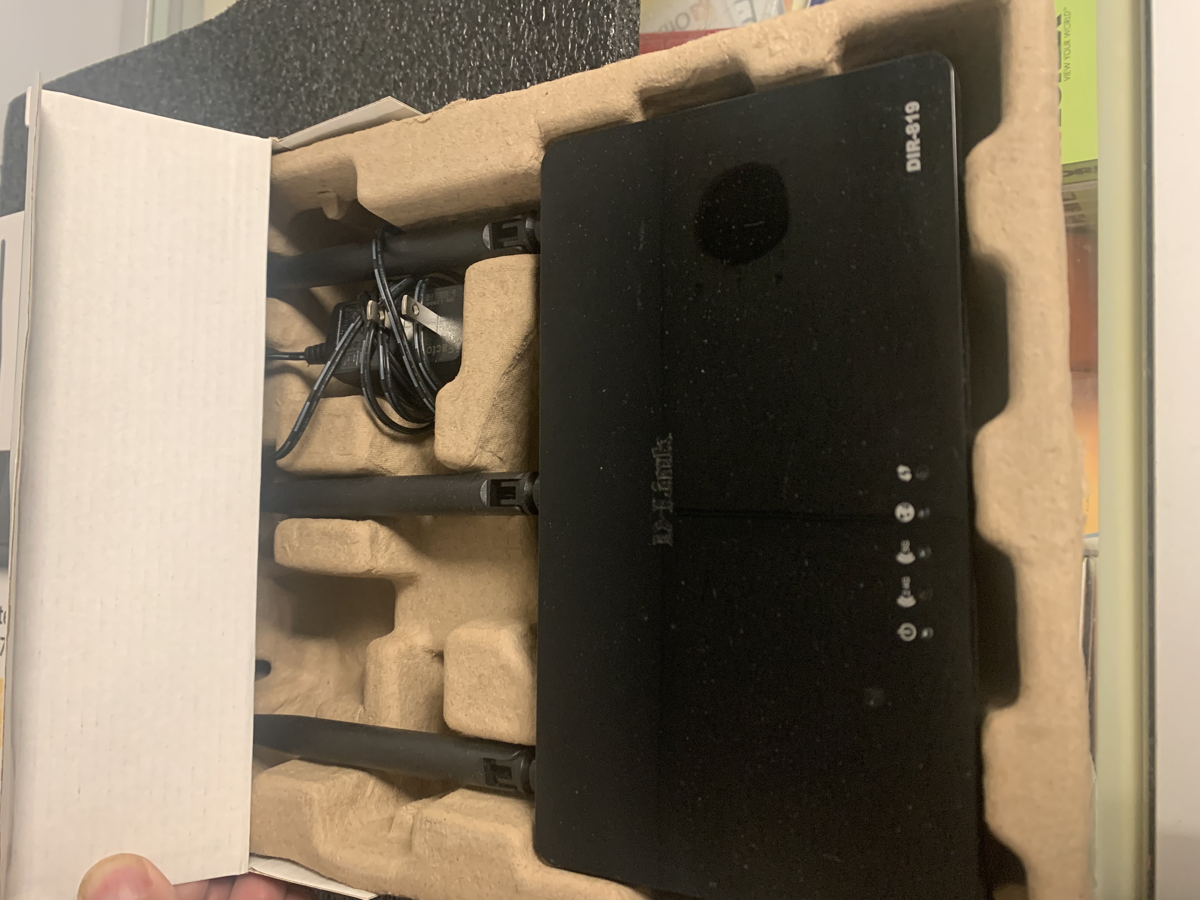 D-Link Dir-819 Dual Band 750 Router w/ triple Antenna 