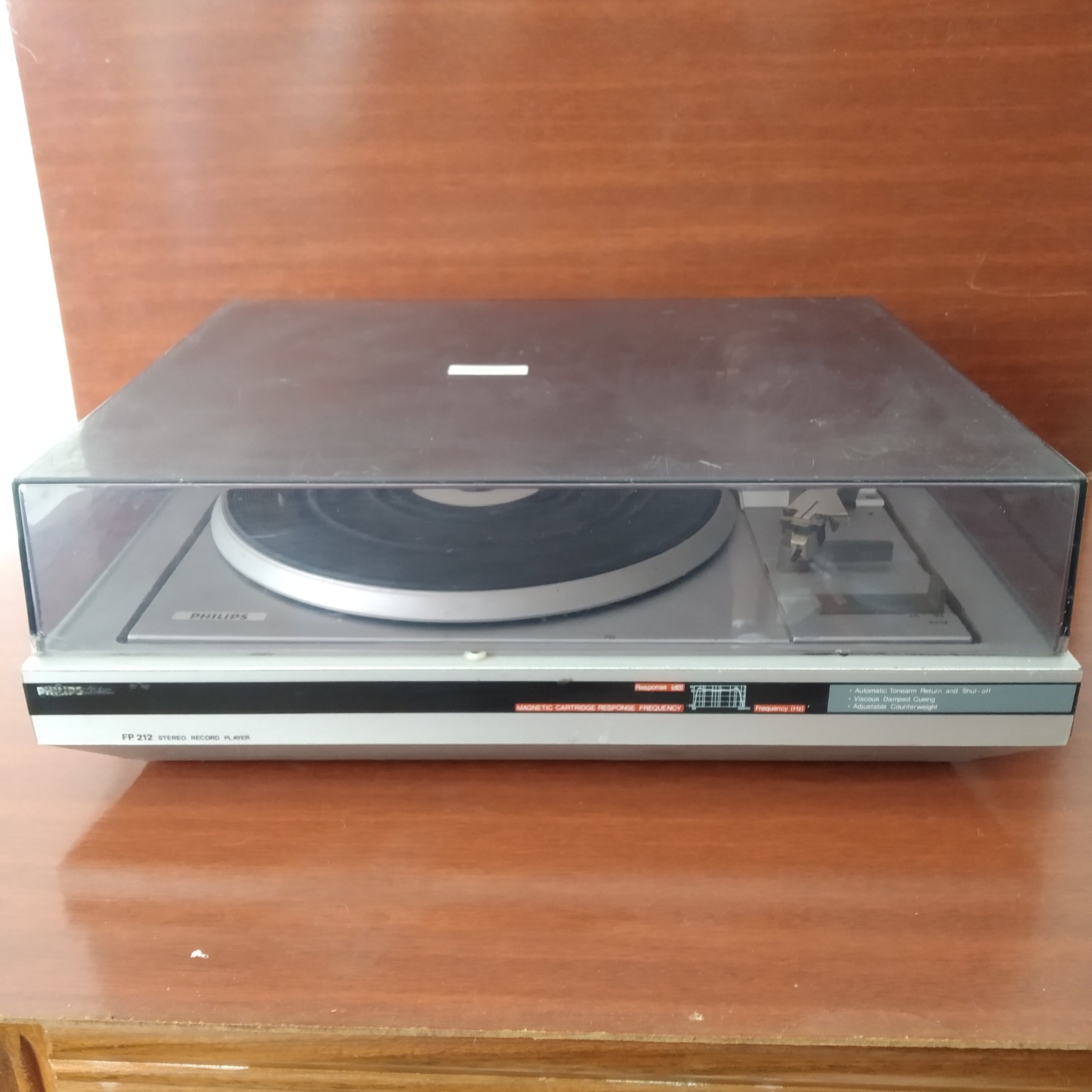 Toca-discos Philips FP 212