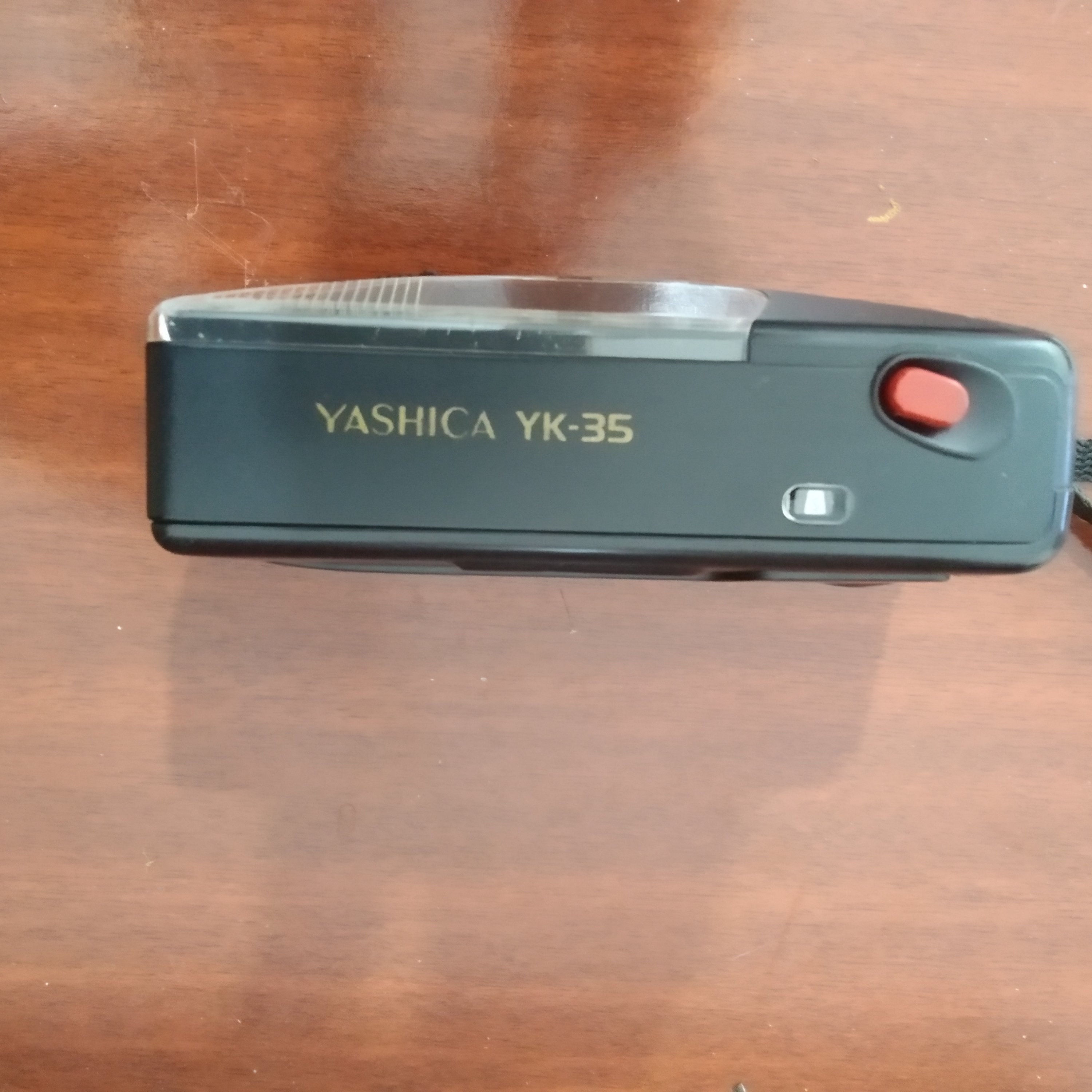 Câmera Fotográfica Analógica Antiga Yashica Yk-35