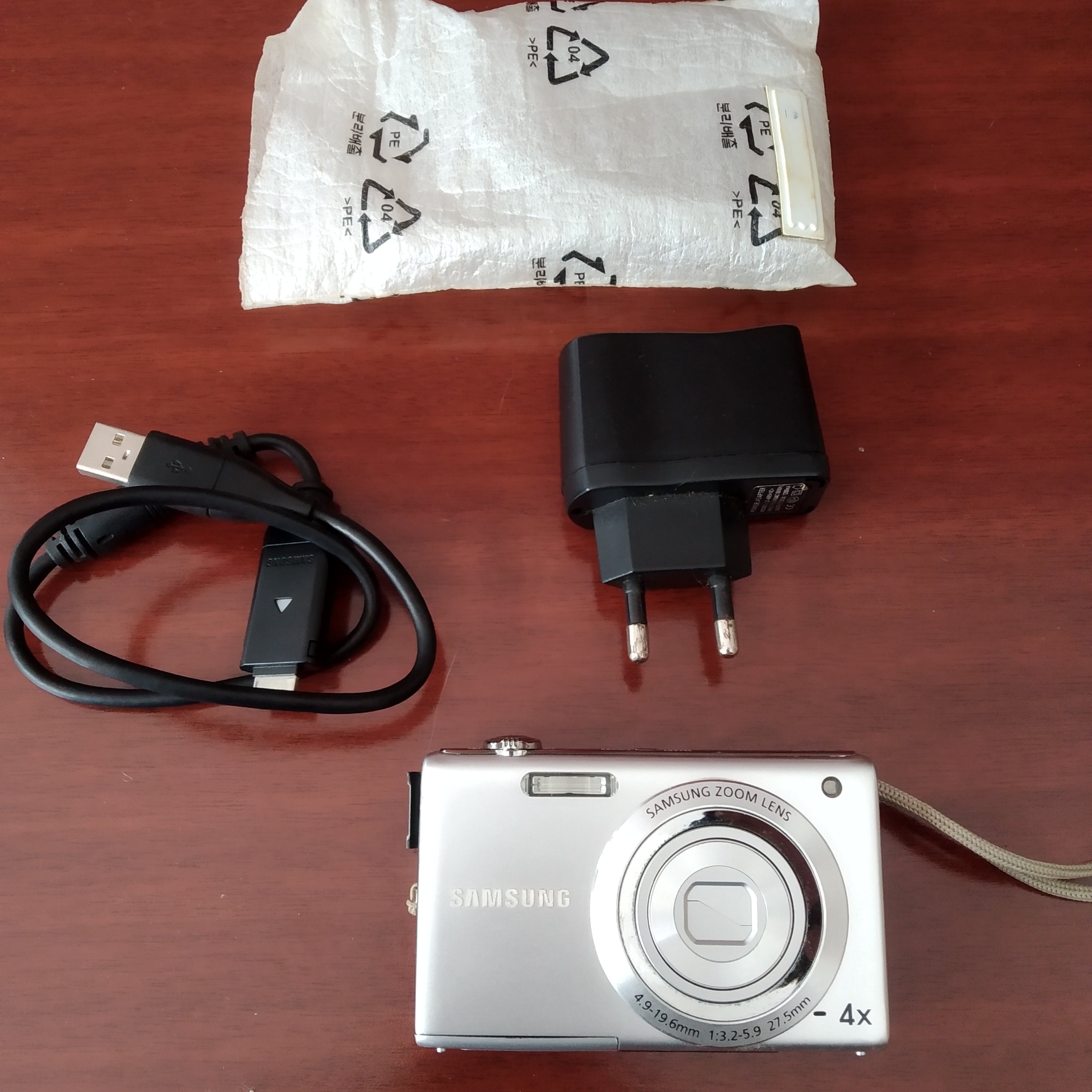 Câmera digital Samsung TL 105