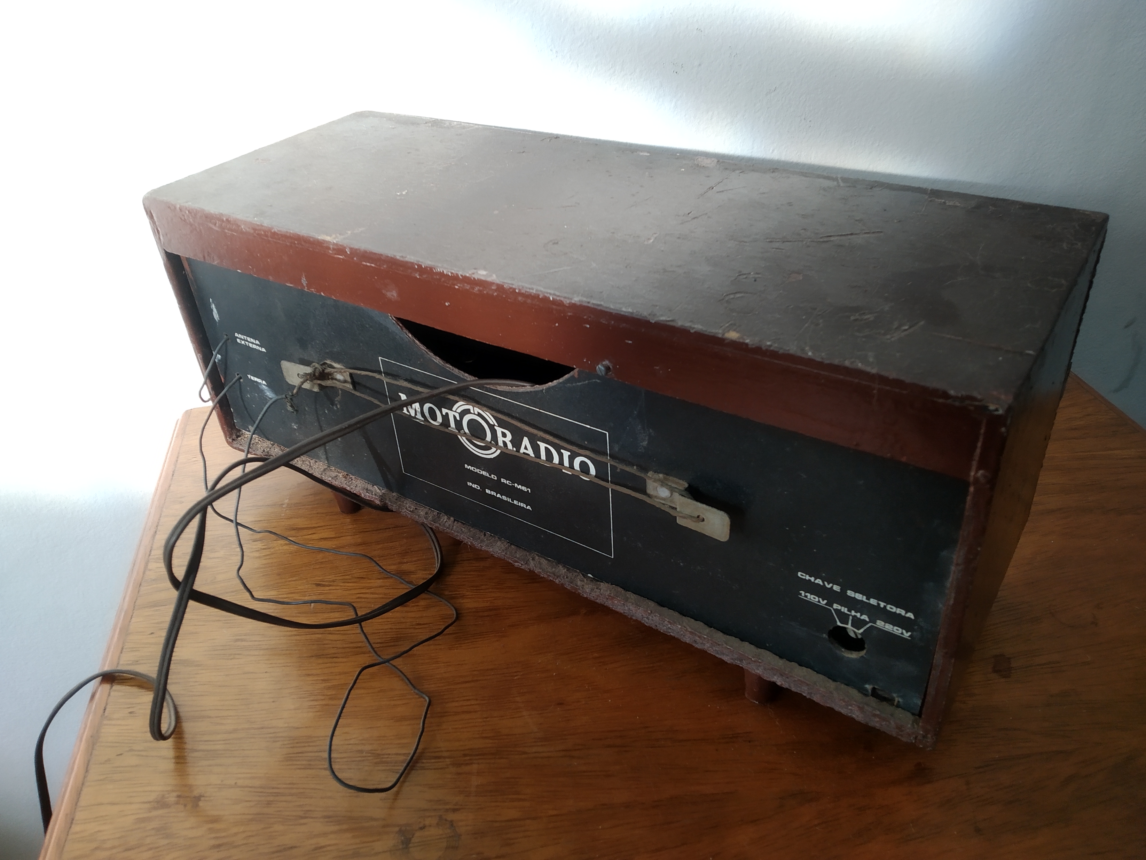 Radio Motoradio Antigo Rc-m61 Funcionando