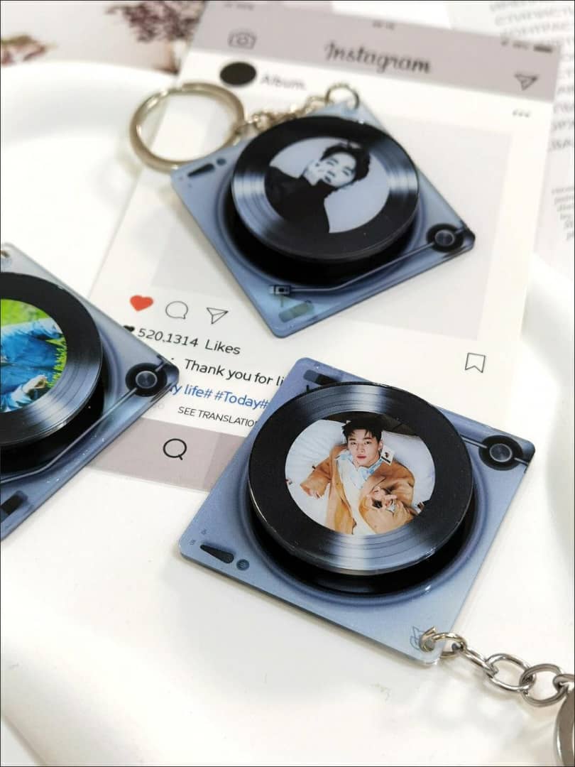 Vinyl Record Player Keychain with NFC