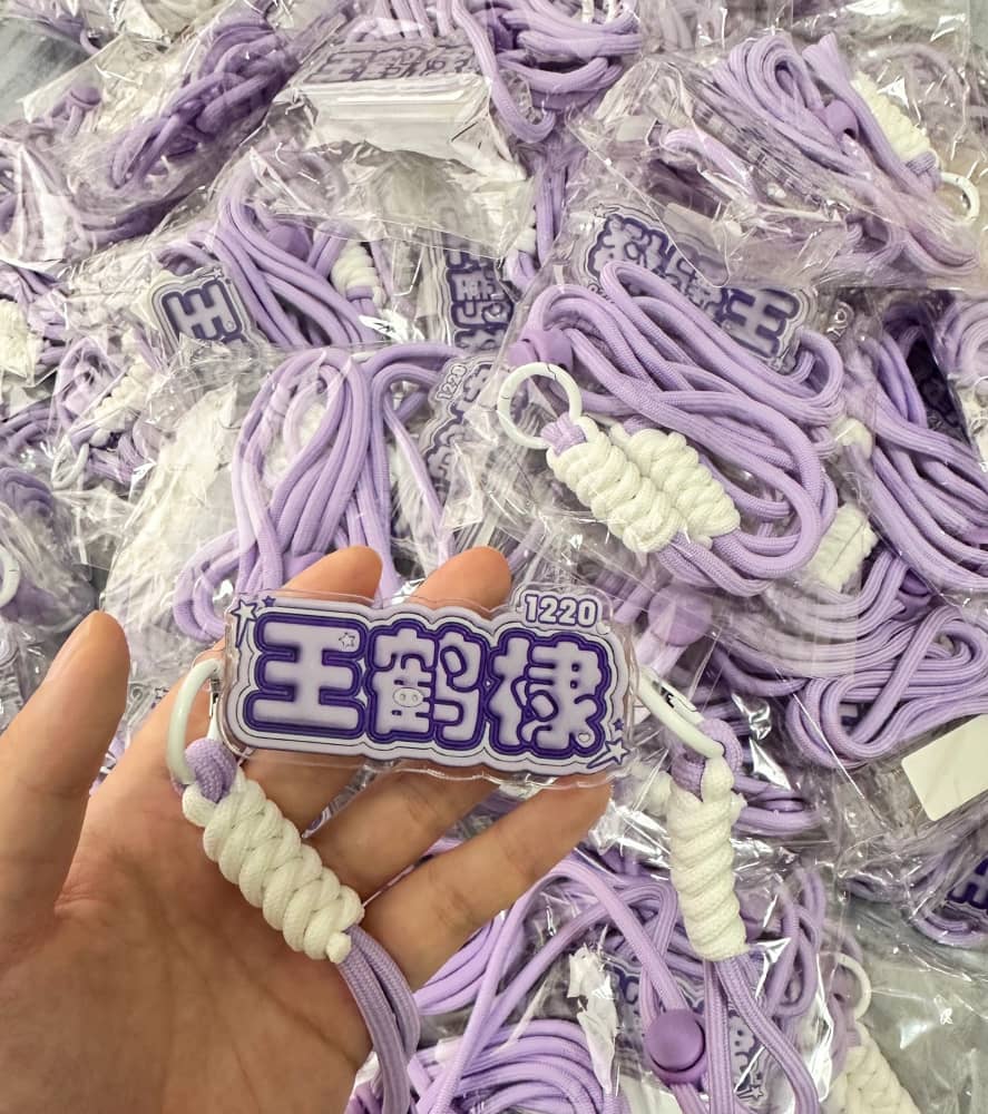 Adjustable Acrylic Phone holder 