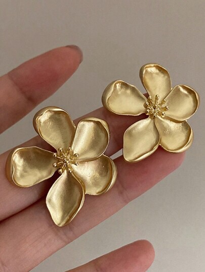 Gold Flower Earrings 