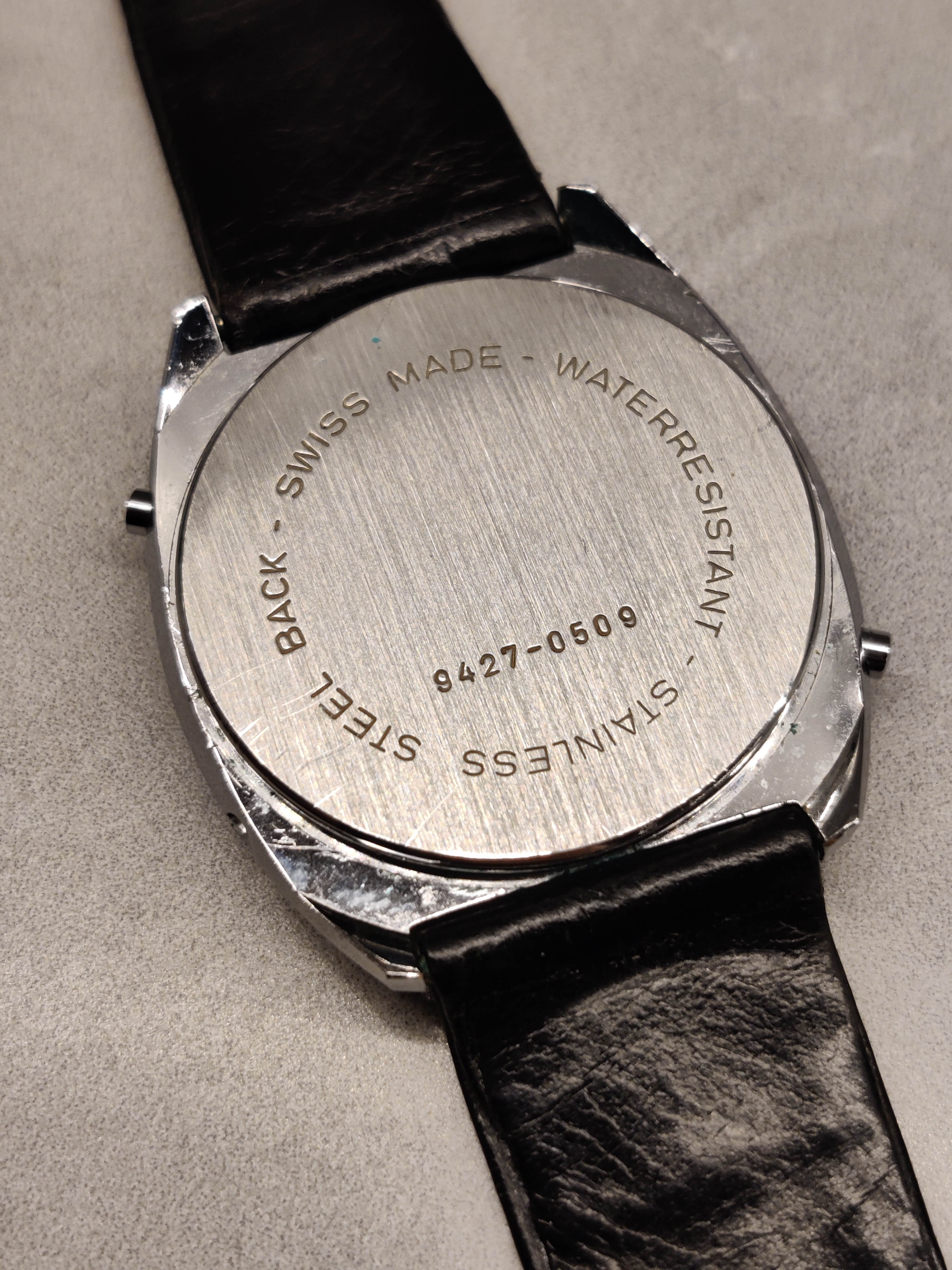 Vintage 1970's Rare Avia Liquid LCD stopwatch watch