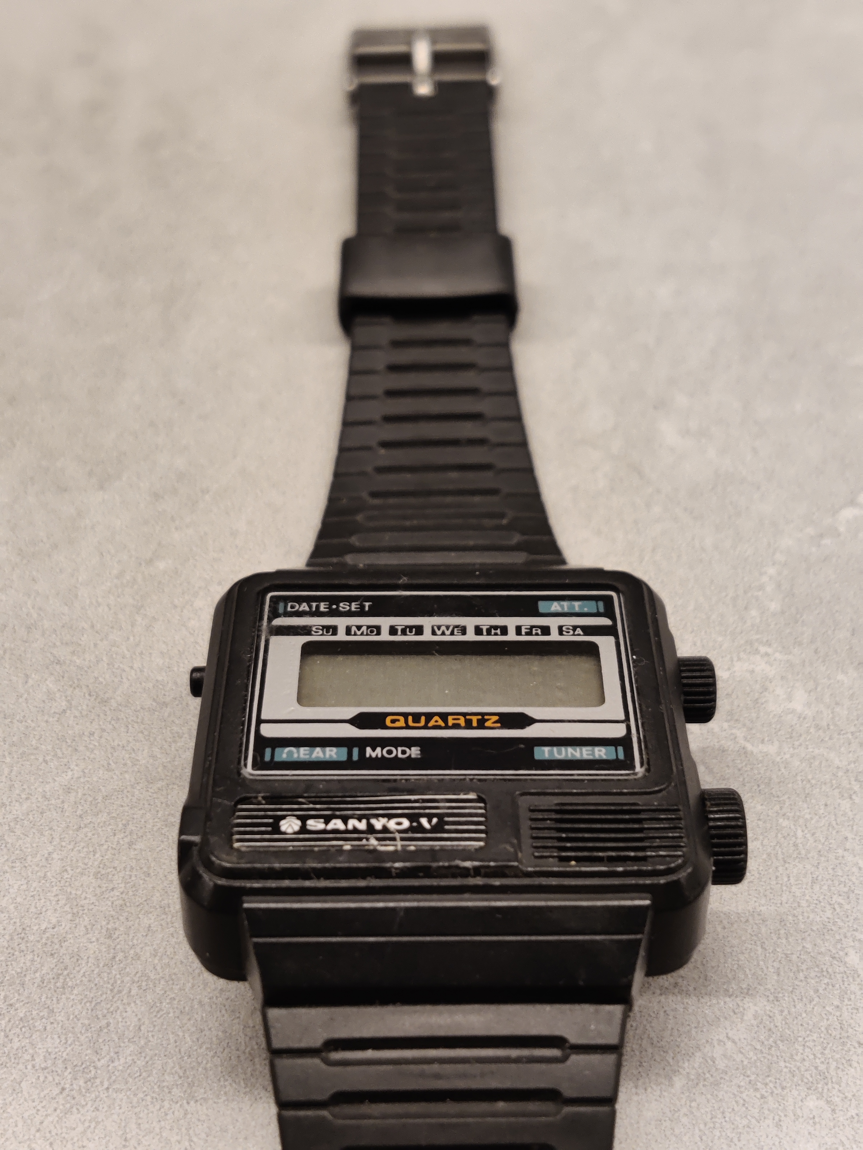 Vintage 1990’s Sanyo Radio R10p watch