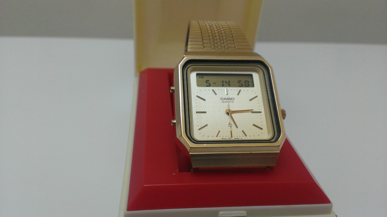 1984 Casio Janus Touch Screen Calculator watch - AT 550