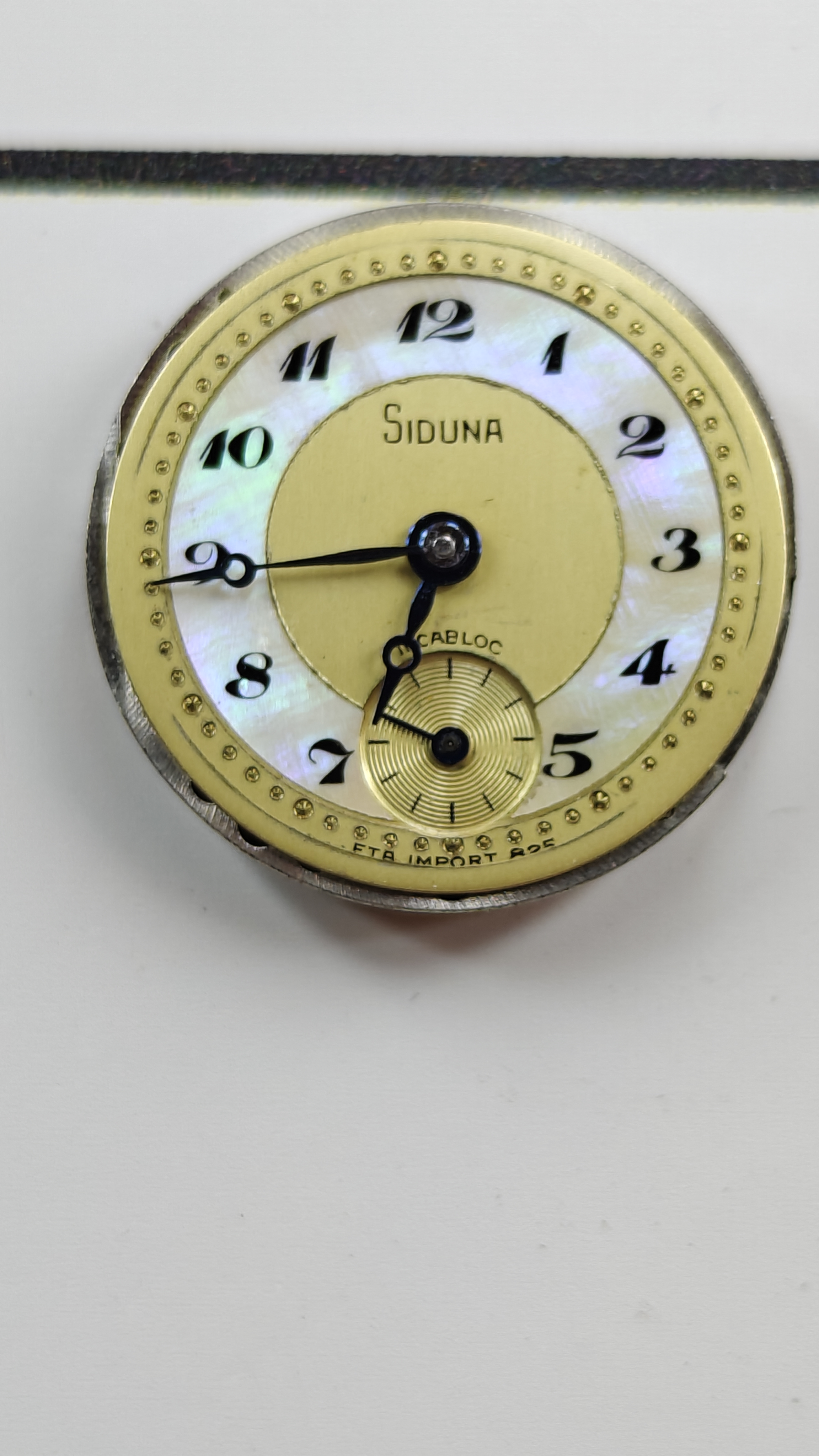 Vintage Siduna RARE "ETA IPORT 825" Movement with MOP Dial - Working perfectly