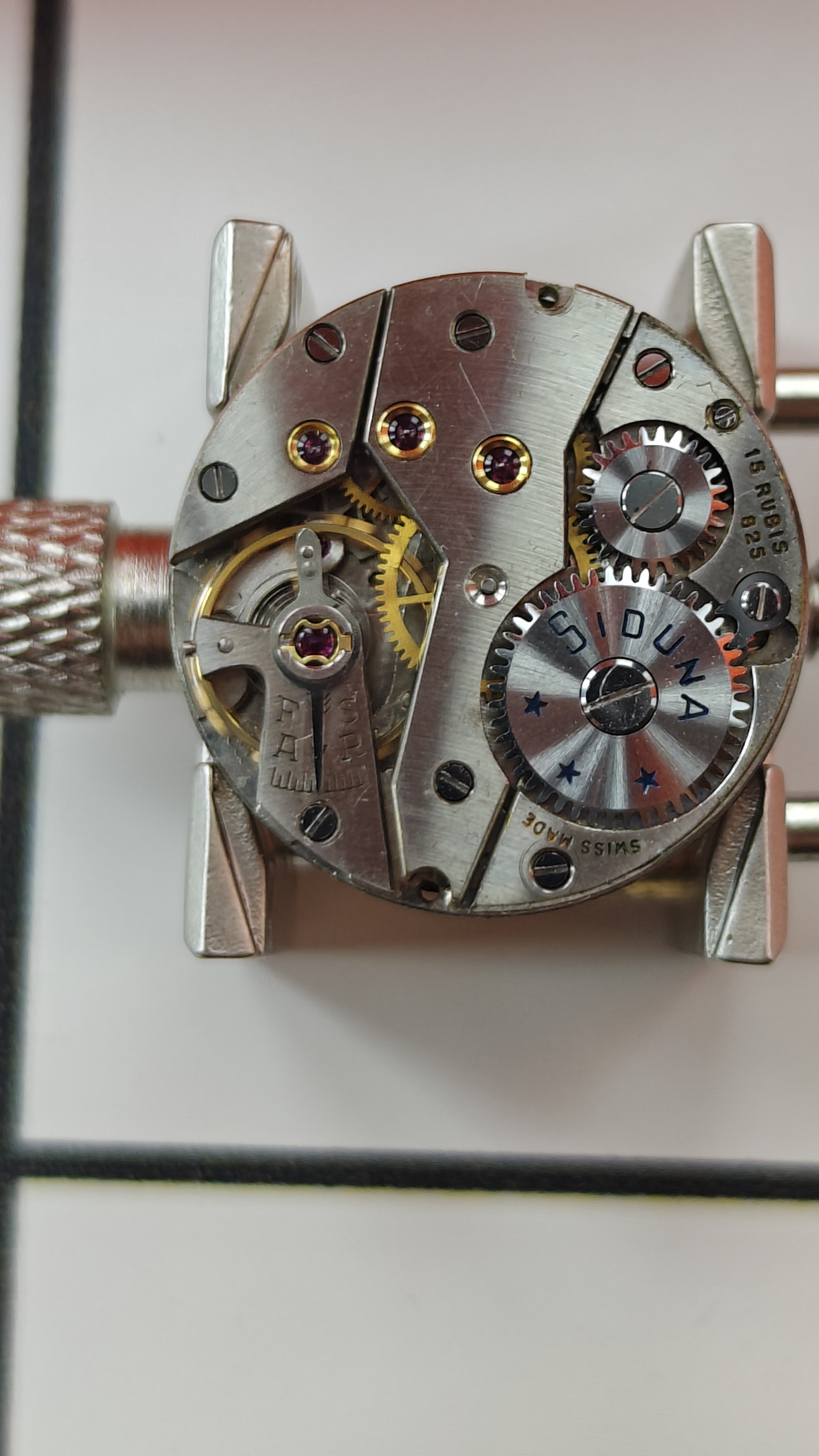 Vintage Siduna RARE "ETA IPORT 825" Movement with MOP Dial - Working perfectly