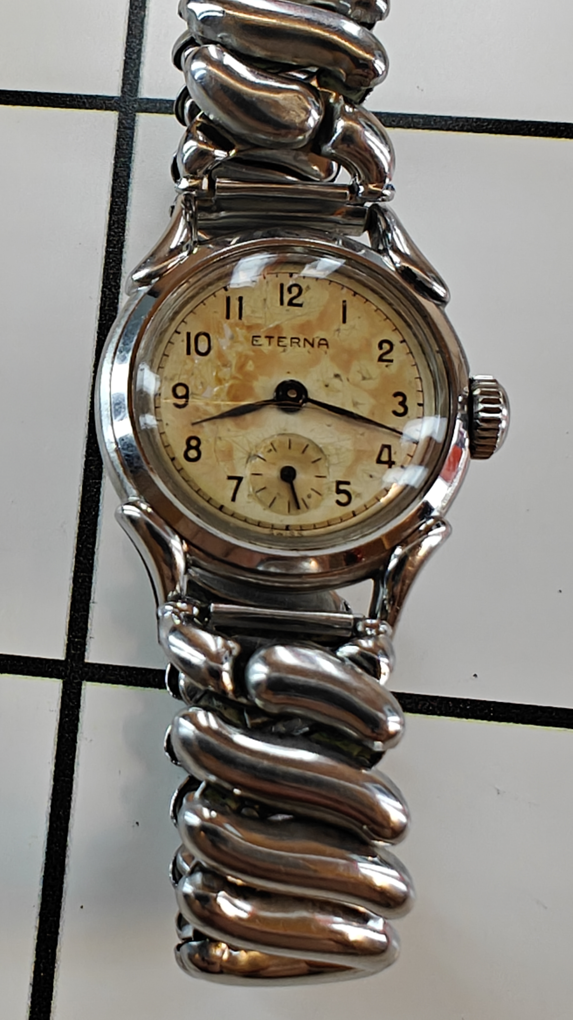 Vintage Eterna ‘BREVET’ 102L movement Watch from the 1940s