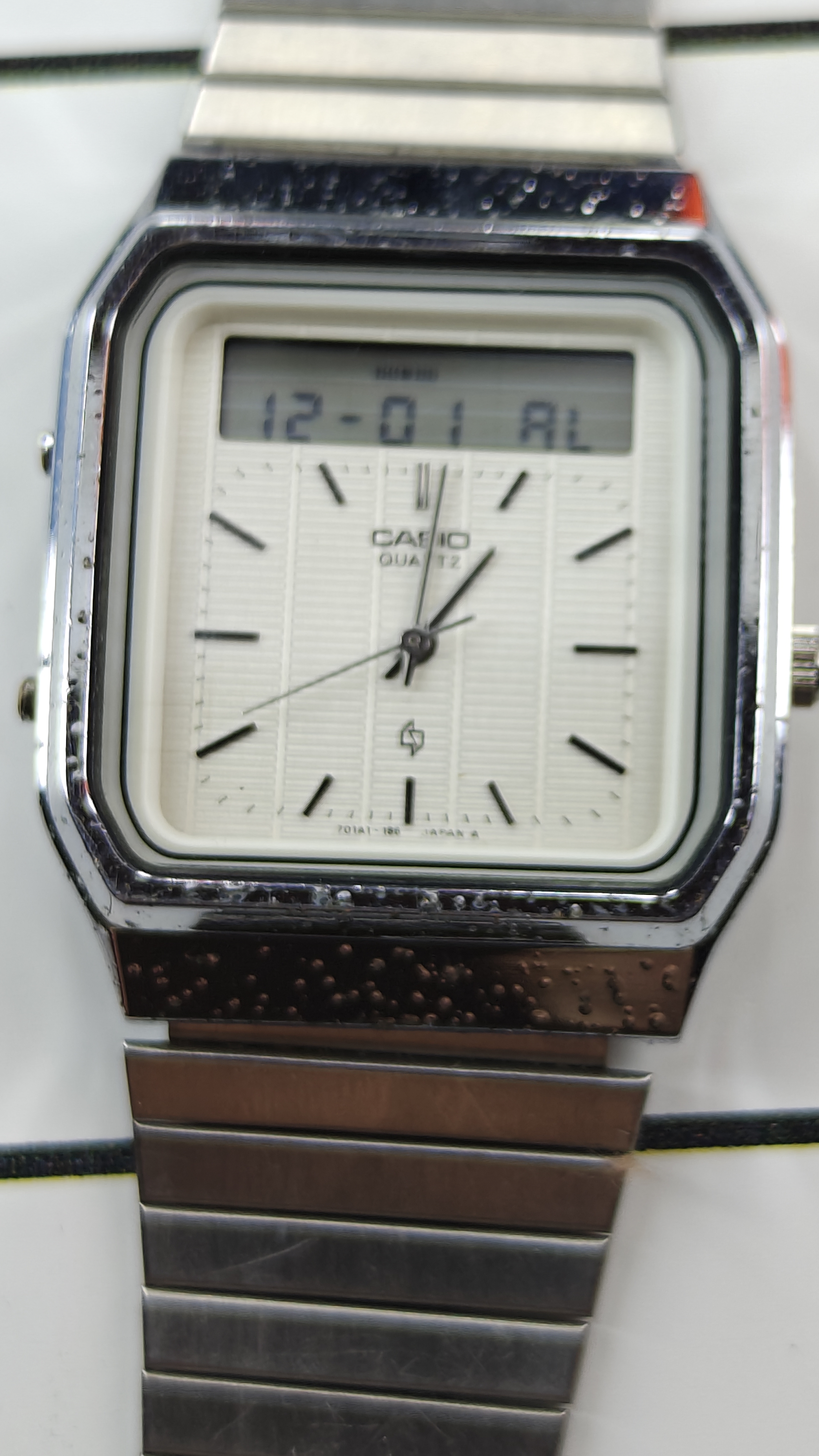 Vintage Casio AT552 JANUS Touch Screen Calculator Watch from the 1980s (Parts)