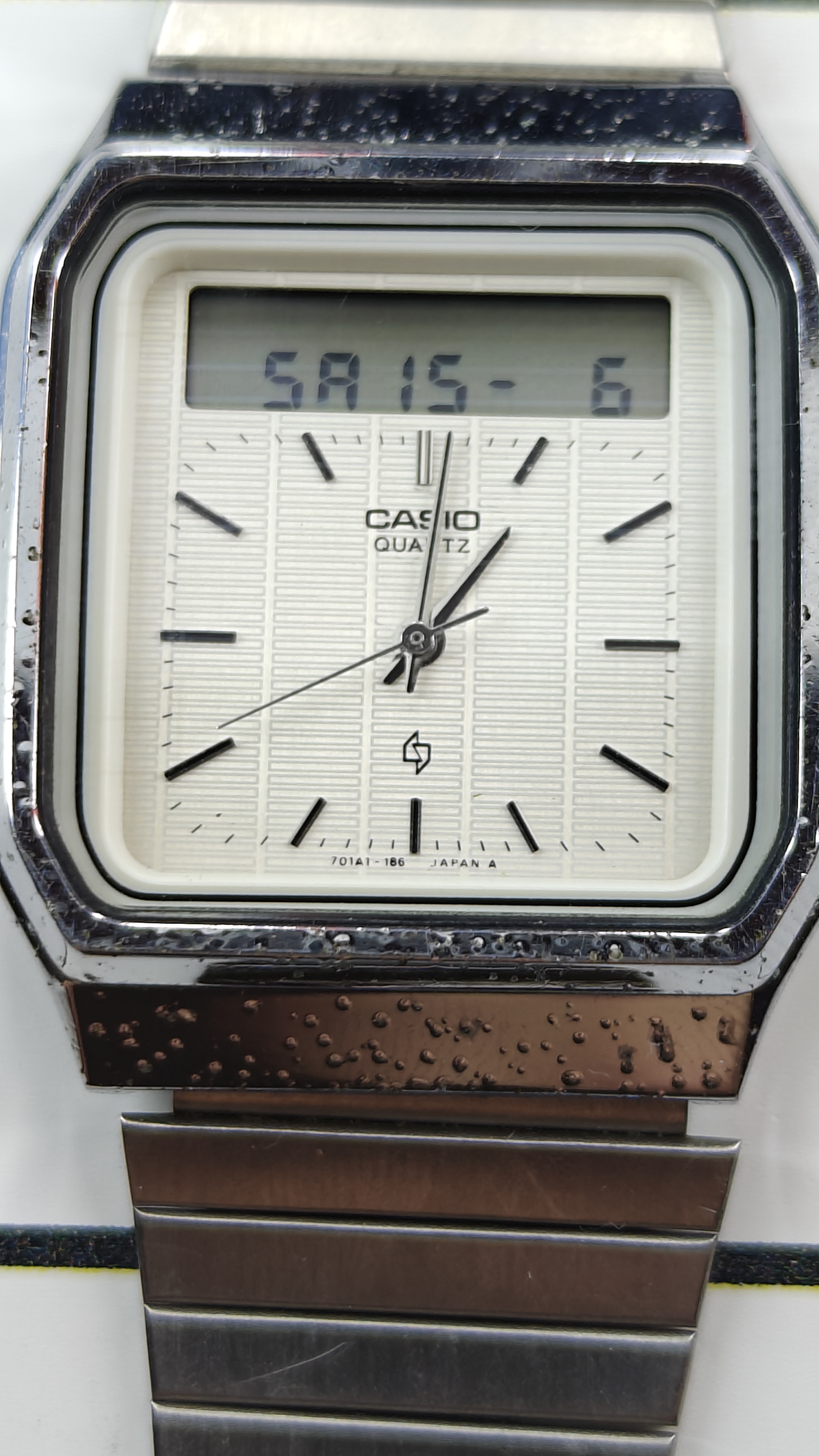 Vintage Casio AT552 JANUS Touch Screen Calculator Watch from the 1980s (Parts)