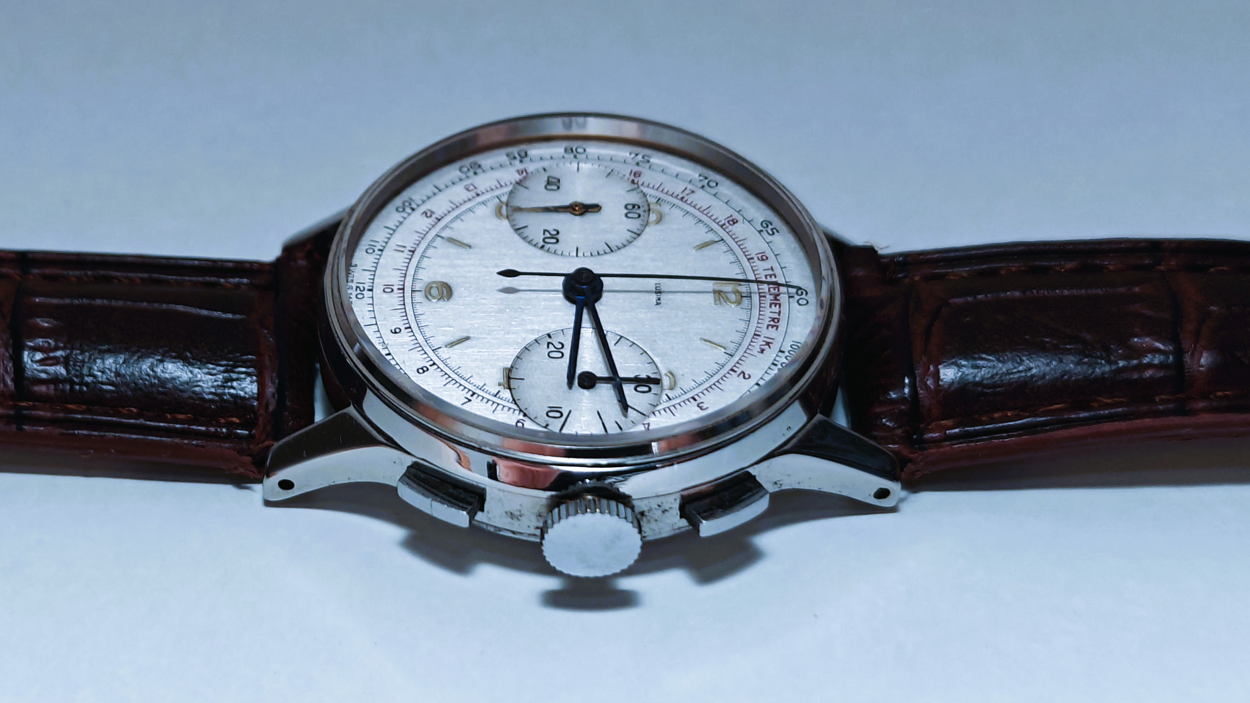  Rare Lusina Chronograph Valjoux 23 - Completely Original