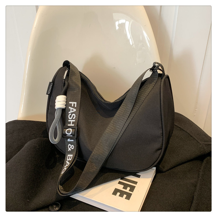 2024 new style trendy versatile shoulder bag fashionable casual texture Korean tote bag female casual nylon messenger bag