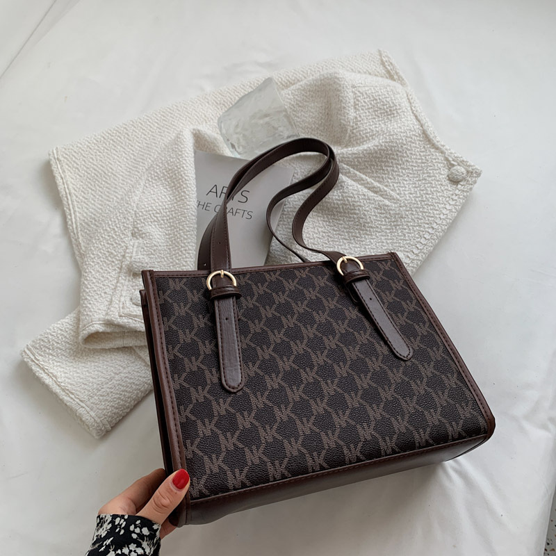 Tote bag women 2024 spring new fashion ladies handbag large capacity commuter print student shoulder bag