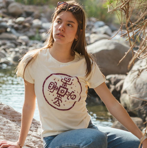 Camiseta - One world