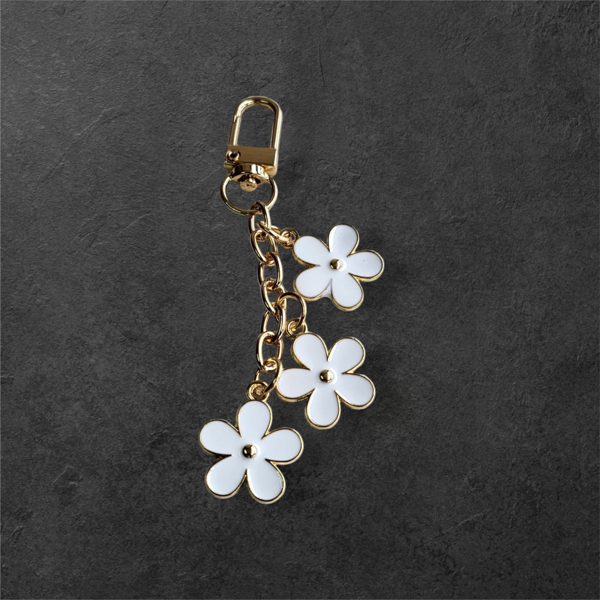 Charm tres flores - decora tu bolso