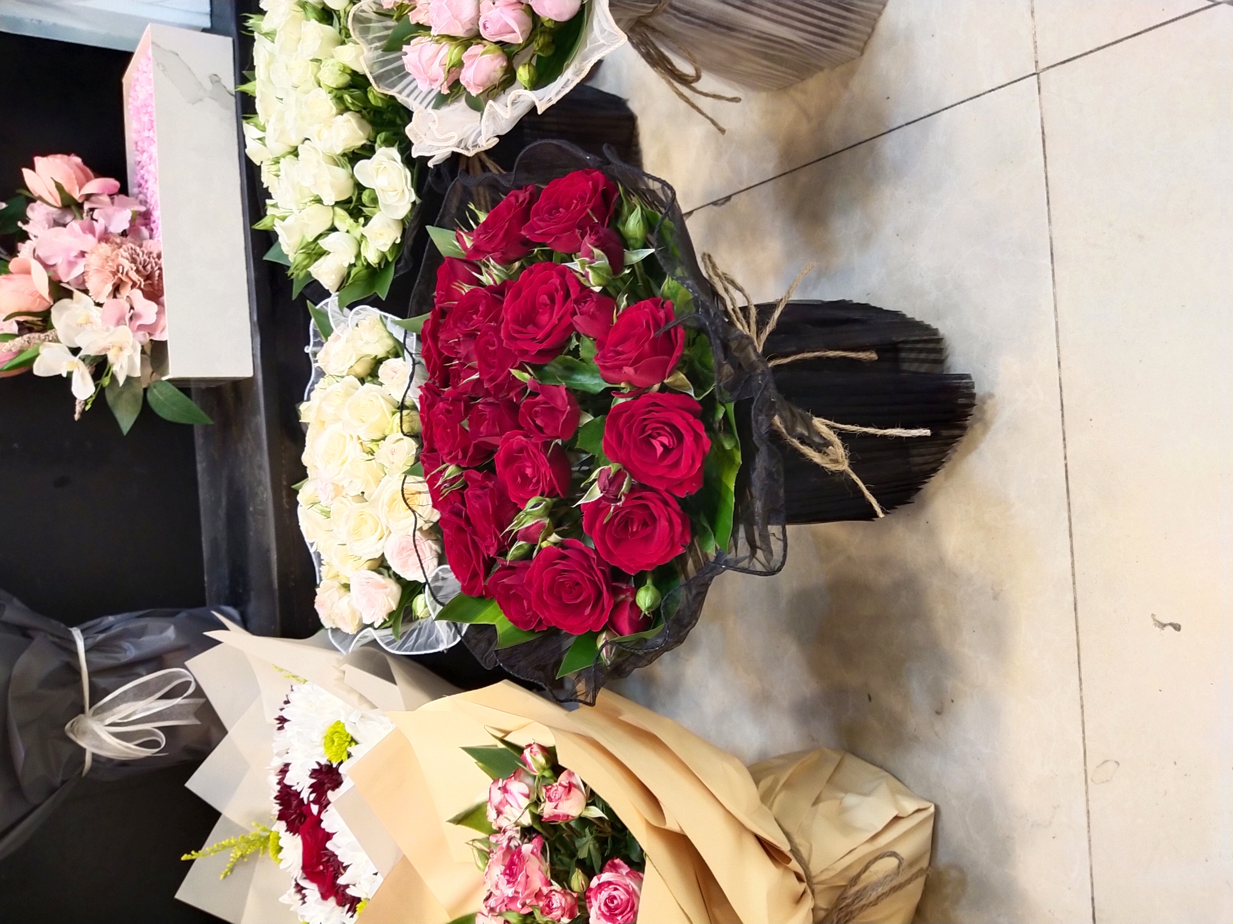 باقة ورد طبيعي جوري احمر 