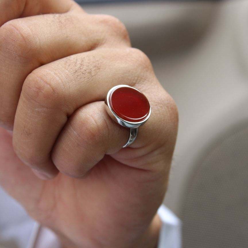 خاتم فضة ملكي حجر احمر غامق