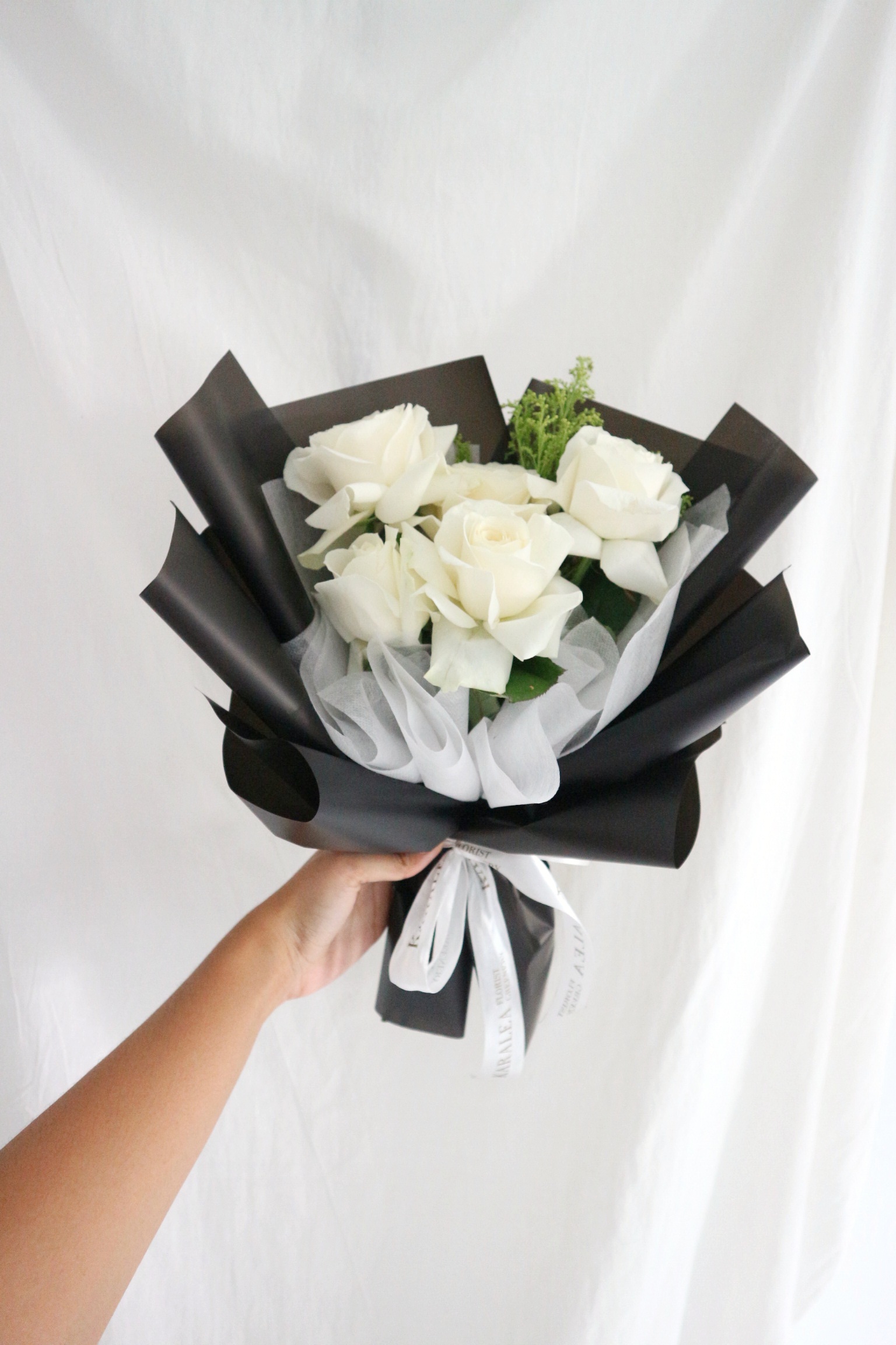 5 Plain Roses (FRESH)