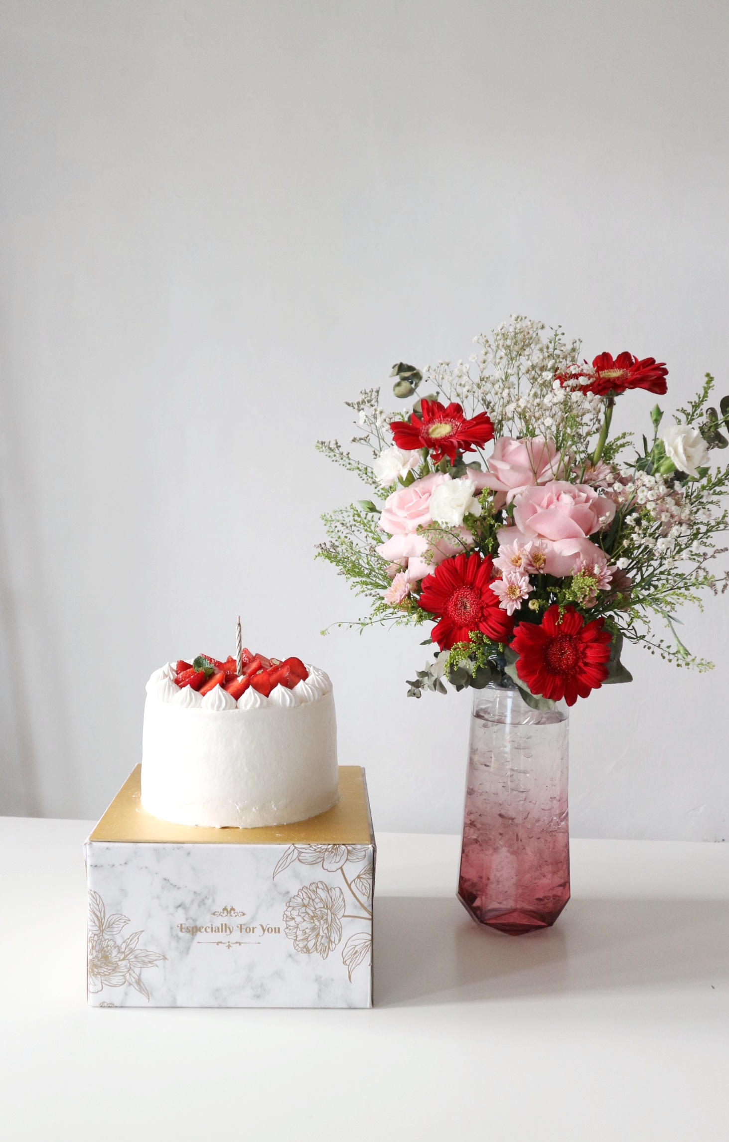Bonjour Bundle (Cake D 16 cm & Vase T 15 cm)