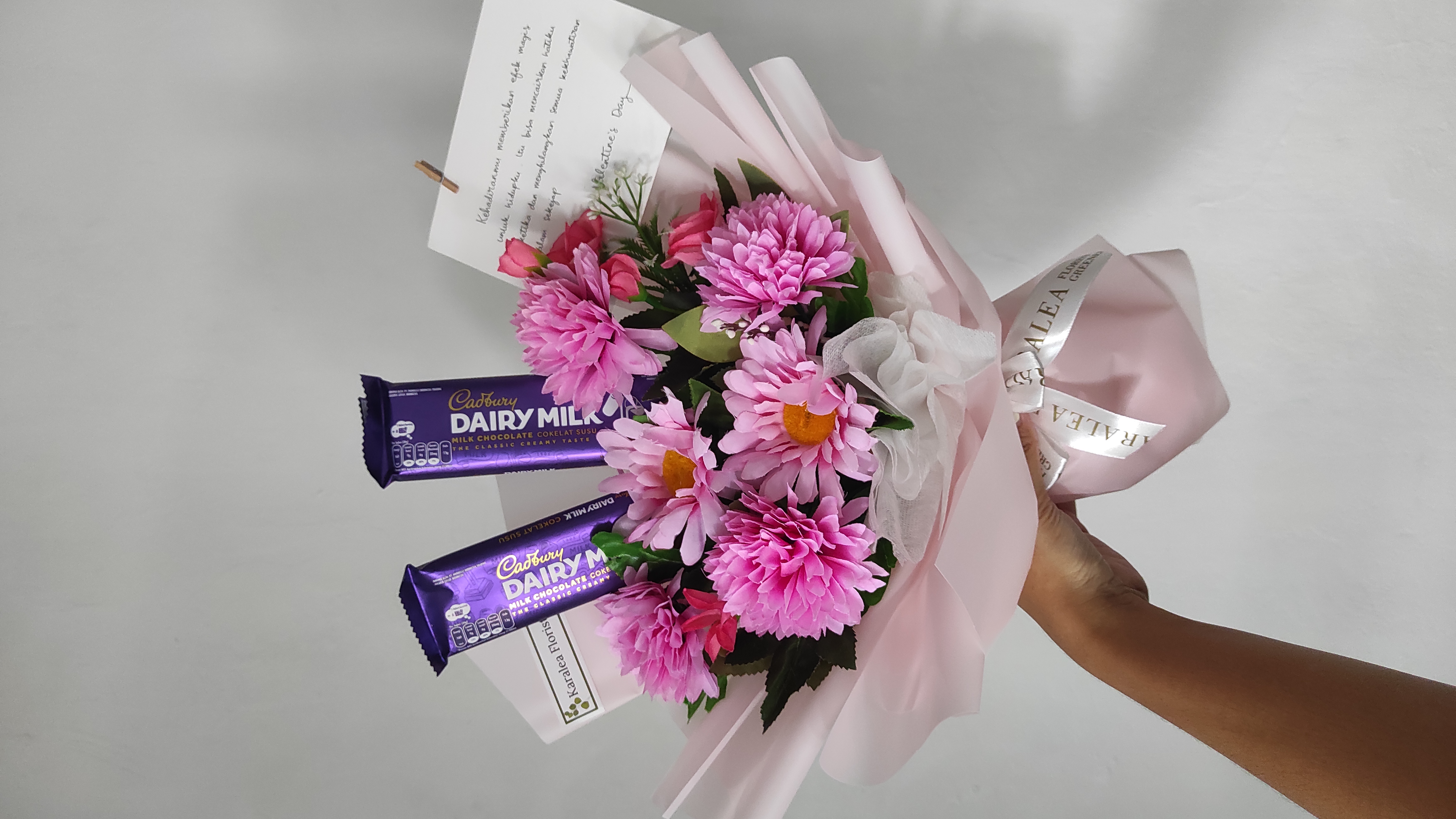 Lovely Bouquet S & 2 Cadbury