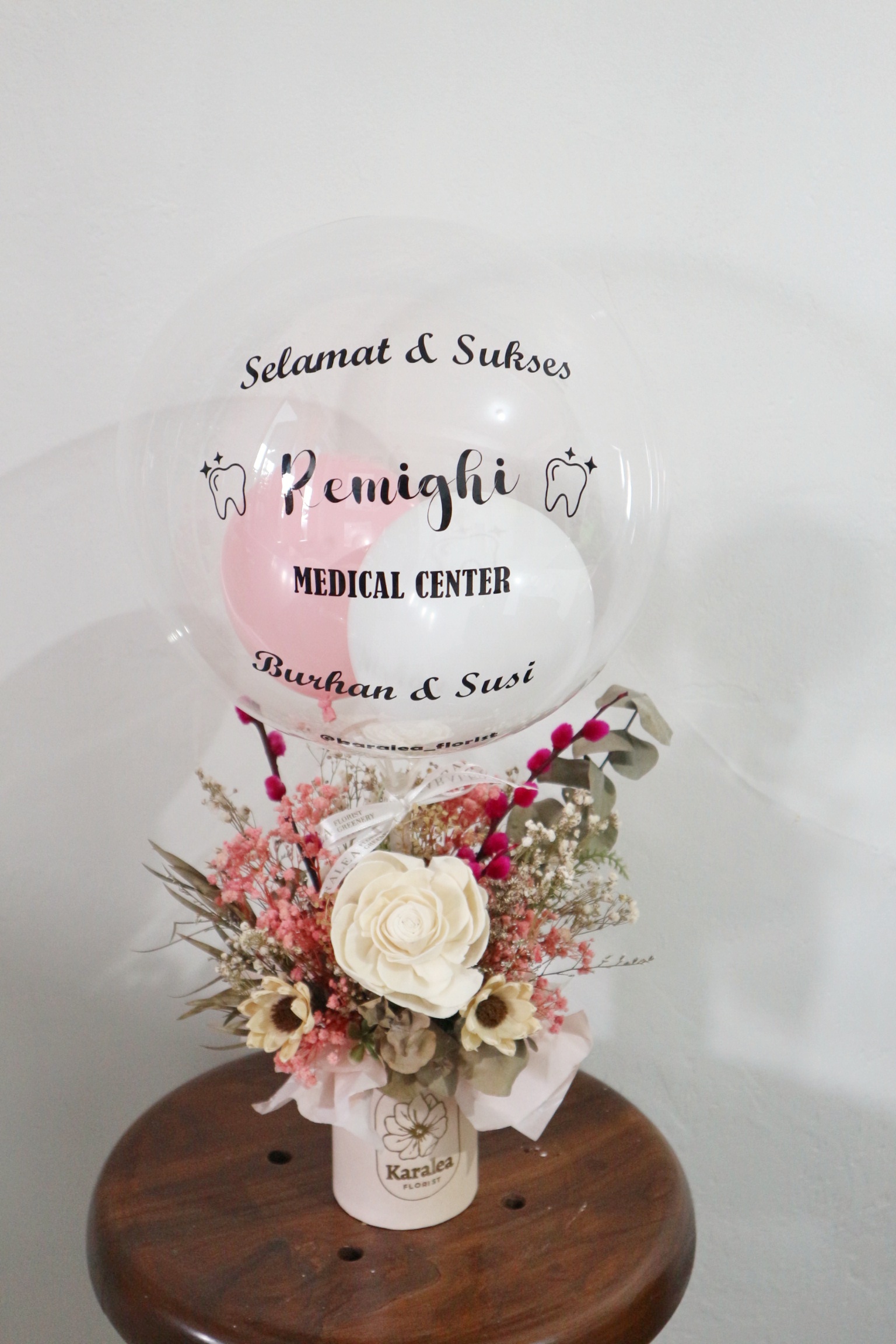 Mini Flowerbox and Balloon (Artificial Flower)