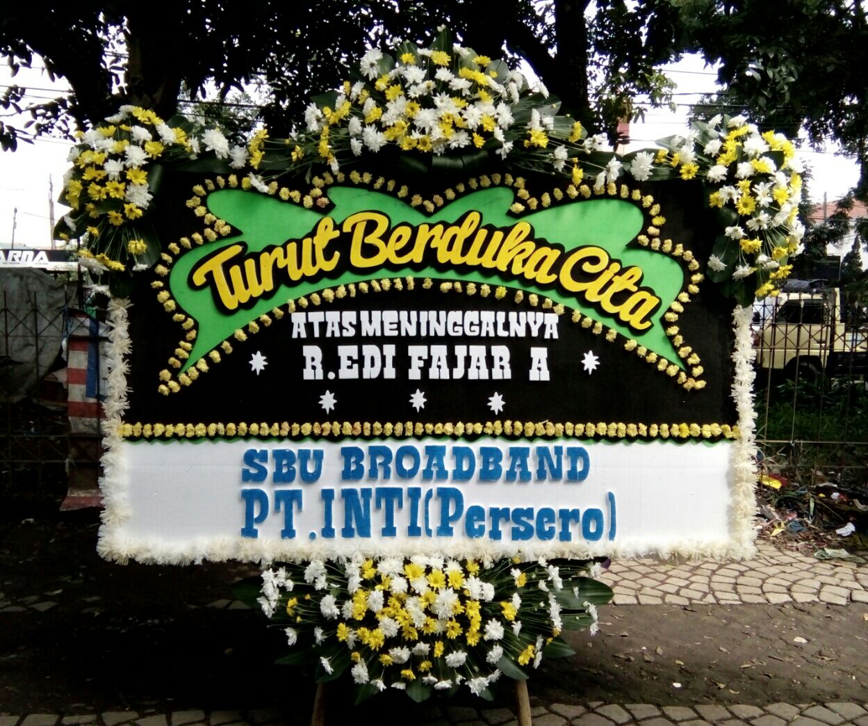 Bunga Papan Besar Standard 2 x 1,5 Meter