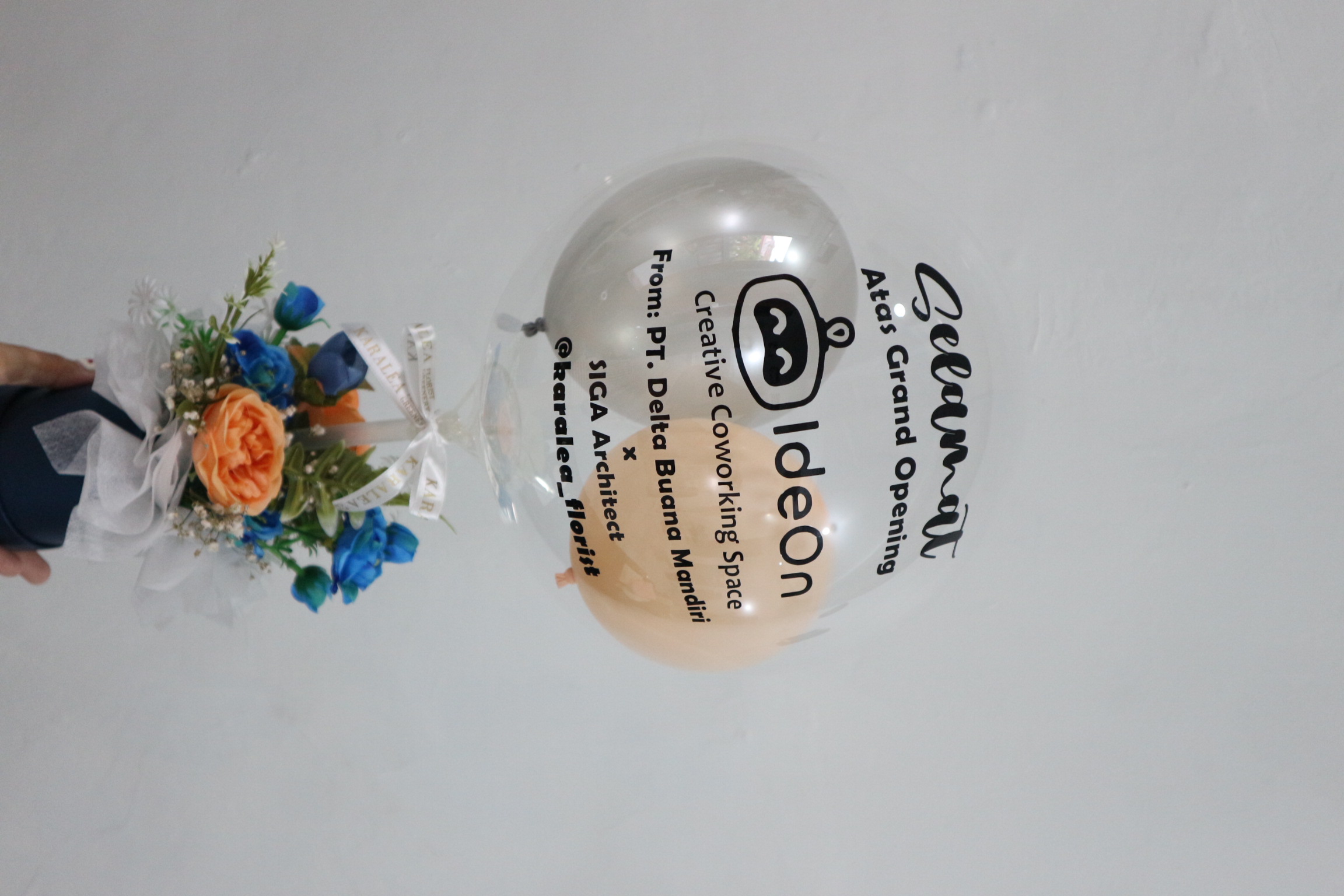 Mini Flowerbox and Balloon (Artificial Flower)