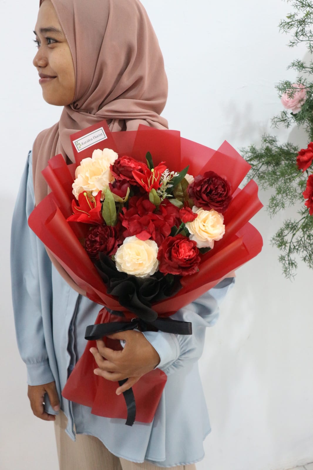 Lovely Bouquet Artificial M