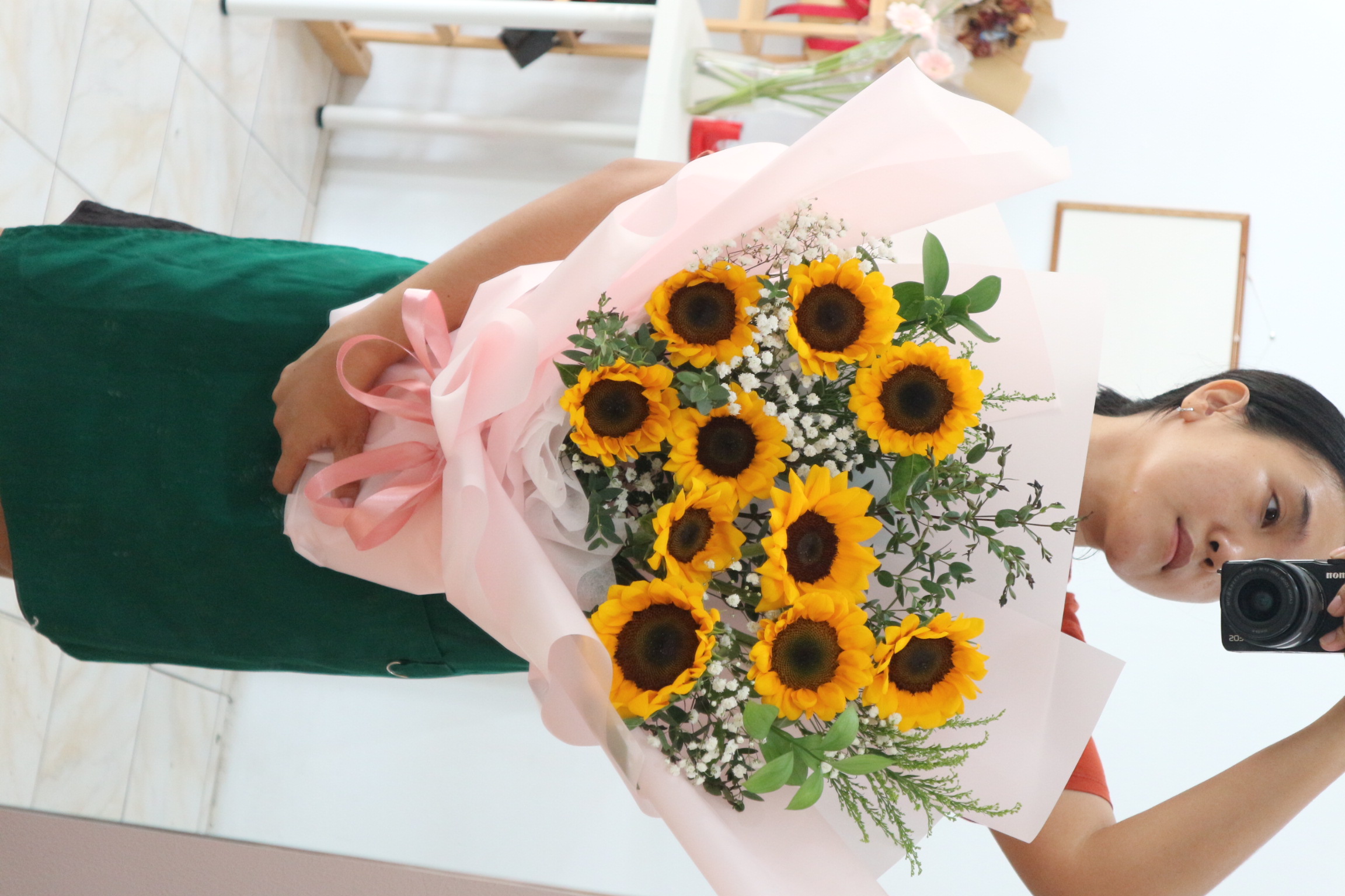 10 SUNFLO BOUQUET L