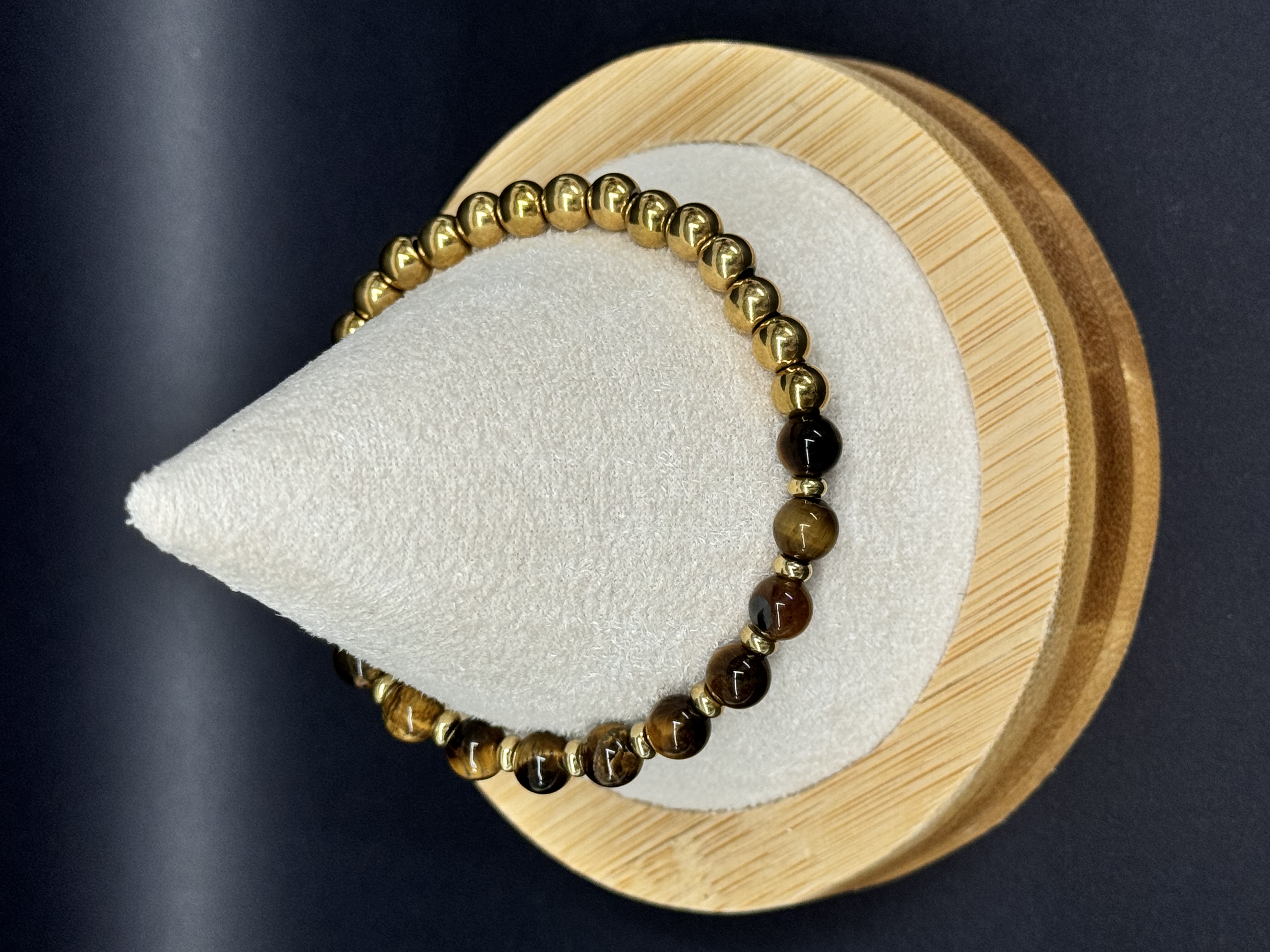 Bracelet en pierres naturelles d’Oeil de tigre et boule acier inoxydable 6mm