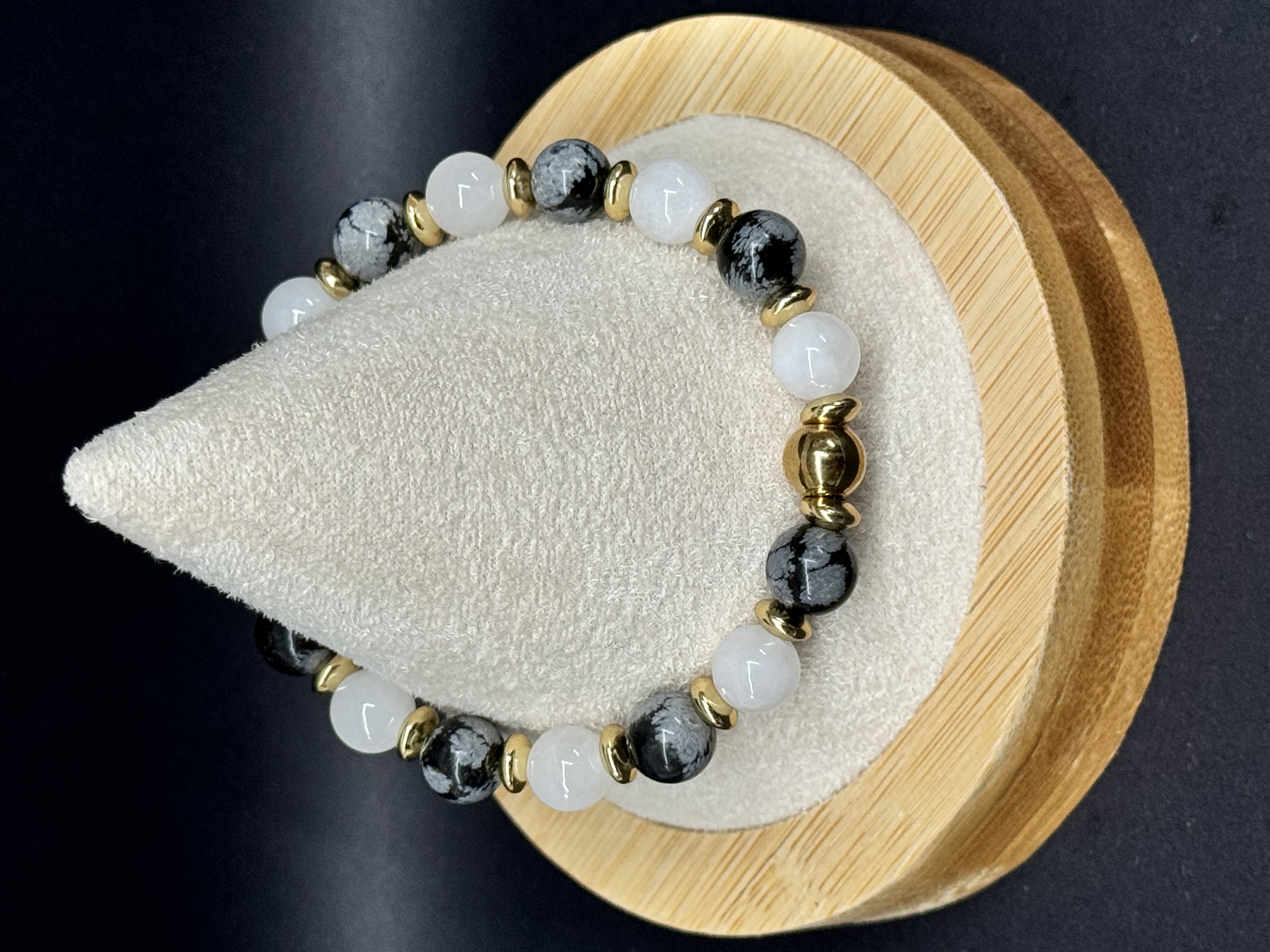 Bracelet obsidienne flocon de neige et Jade blanc 8mm en pierres naturelles 